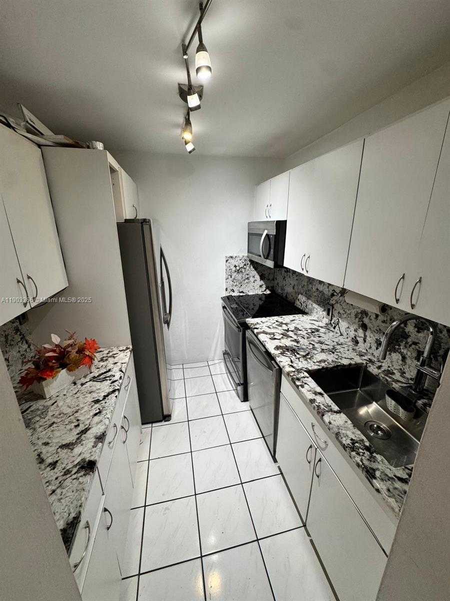 Small Image of 10500 SOUTH WEST 108TH AVE #B113, Miami Number 9