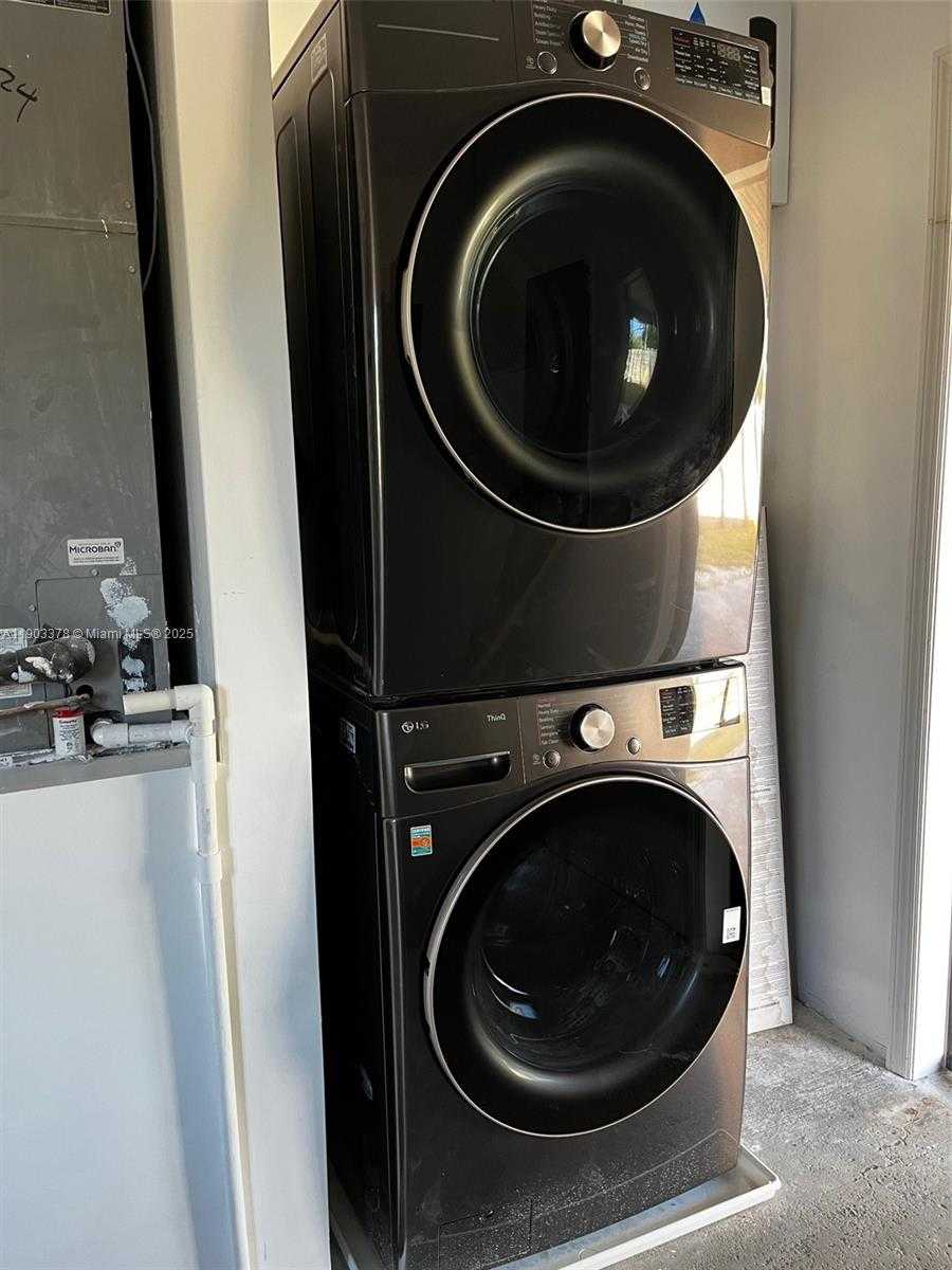 Small Image of 4640 SOUTH WEST 94TH CT, Miami Number 31