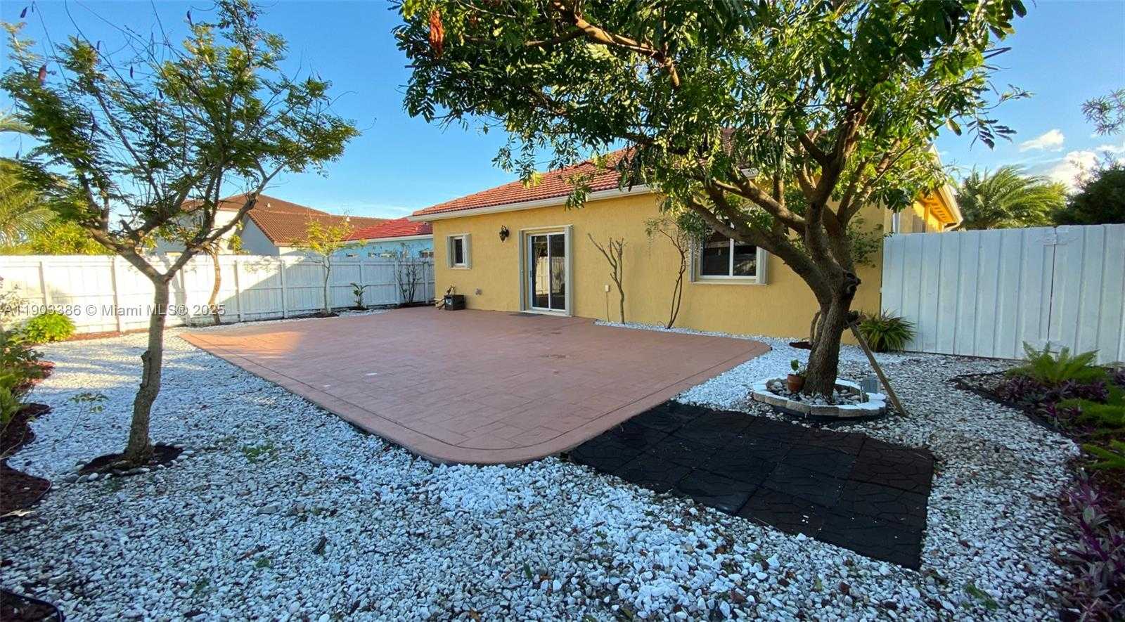 Small Image of 15585 SOUTH WEST 178TH LN #A, Miami Number 10