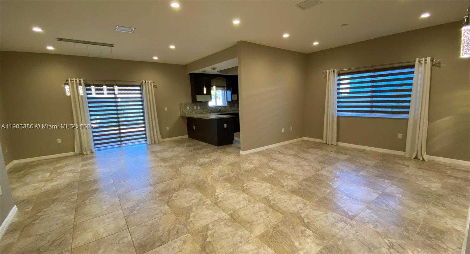 Small Image of 15585 SOUTH WEST 178TH LN #A, Miami Number 2