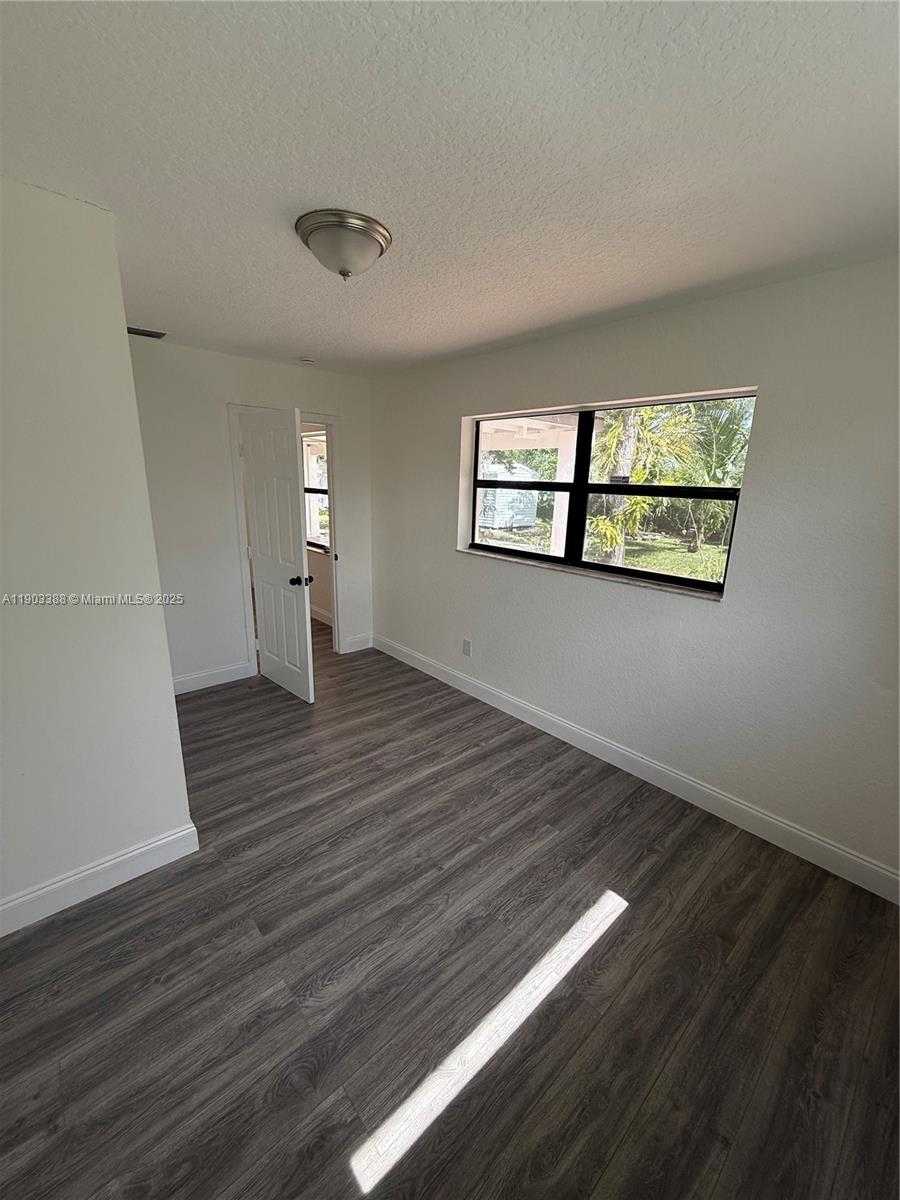 Small Image of 28221 SOUTH WEST 162ND AVE, Homestead Number 11