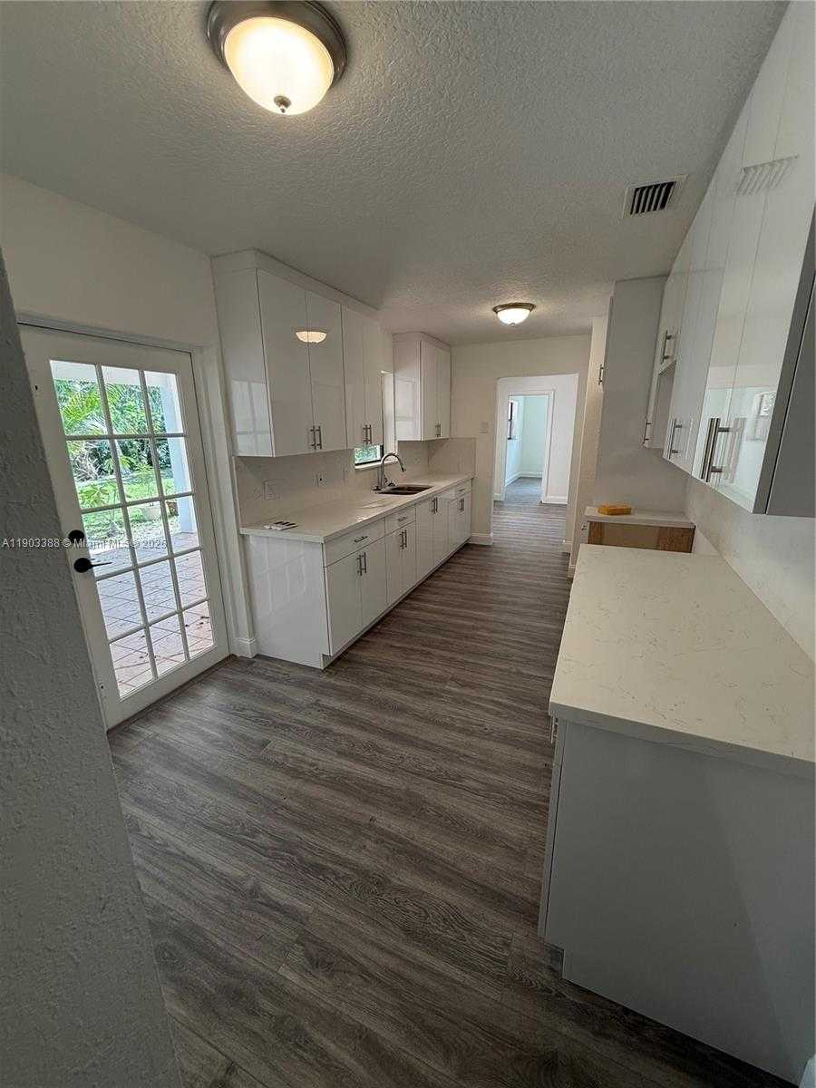 Small Image of 28221 SOUTH WEST 162ND AVE, Homestead Number 4