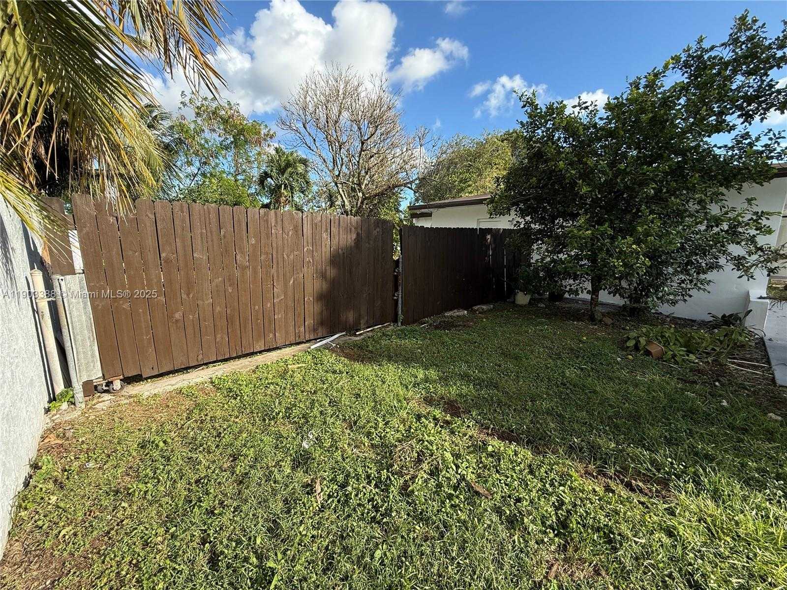 Small Image of 28221 SOUTH WEST 162ND AVE, Homestead Number 9