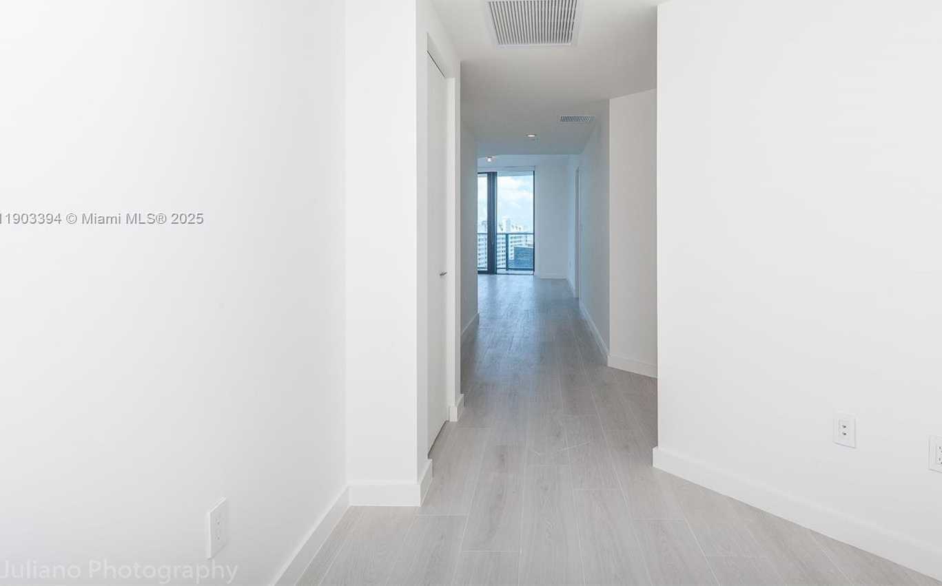 Imagen de Pequeño Objeto