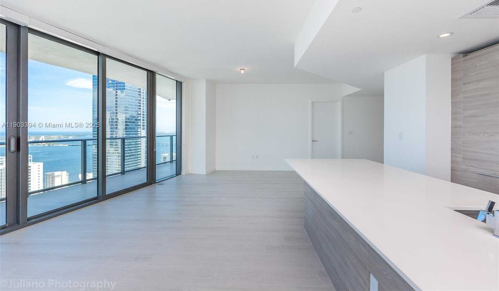 Imagen de Pequeño Objeto