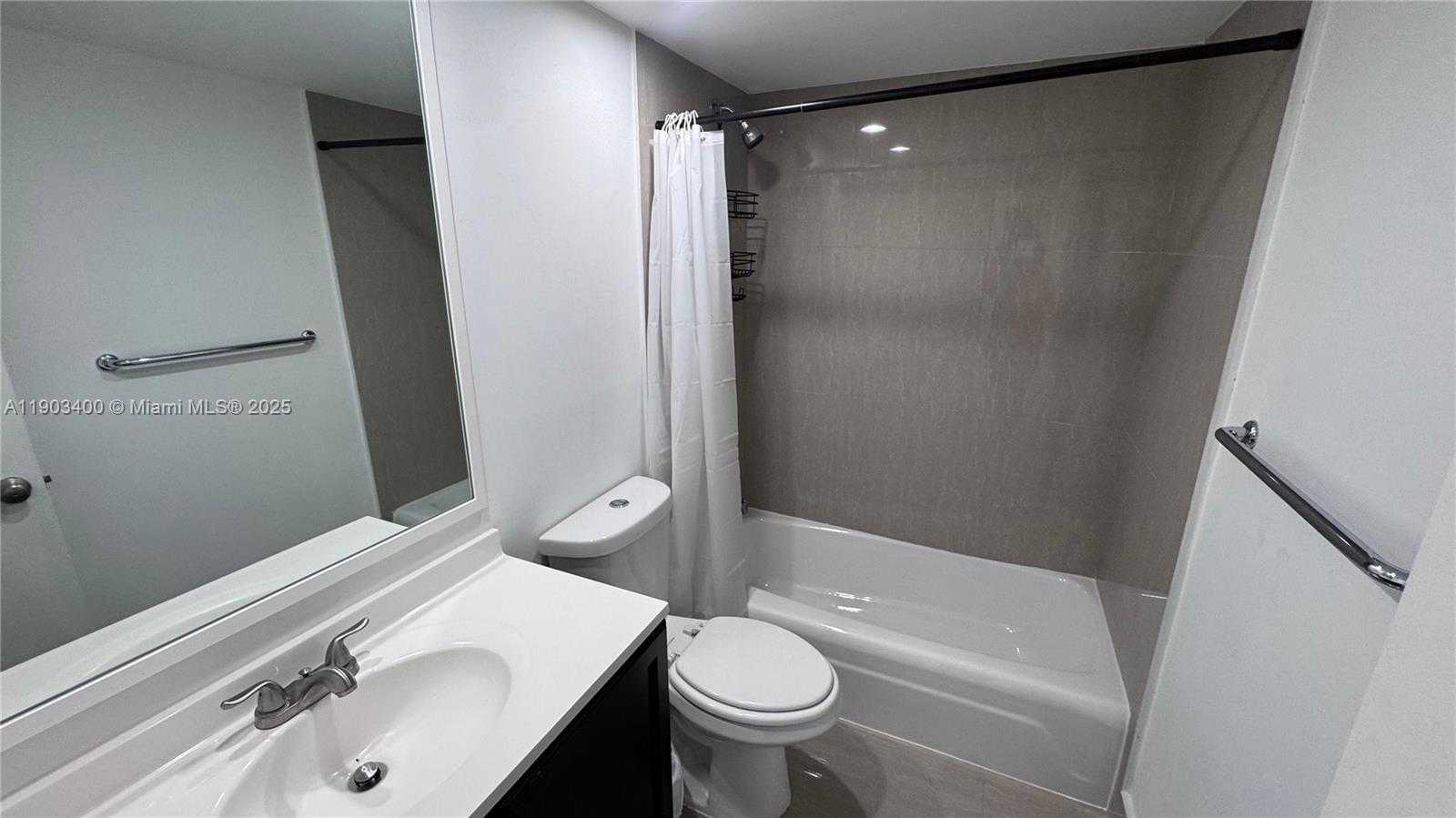 Imagen de Pequeño Objeto