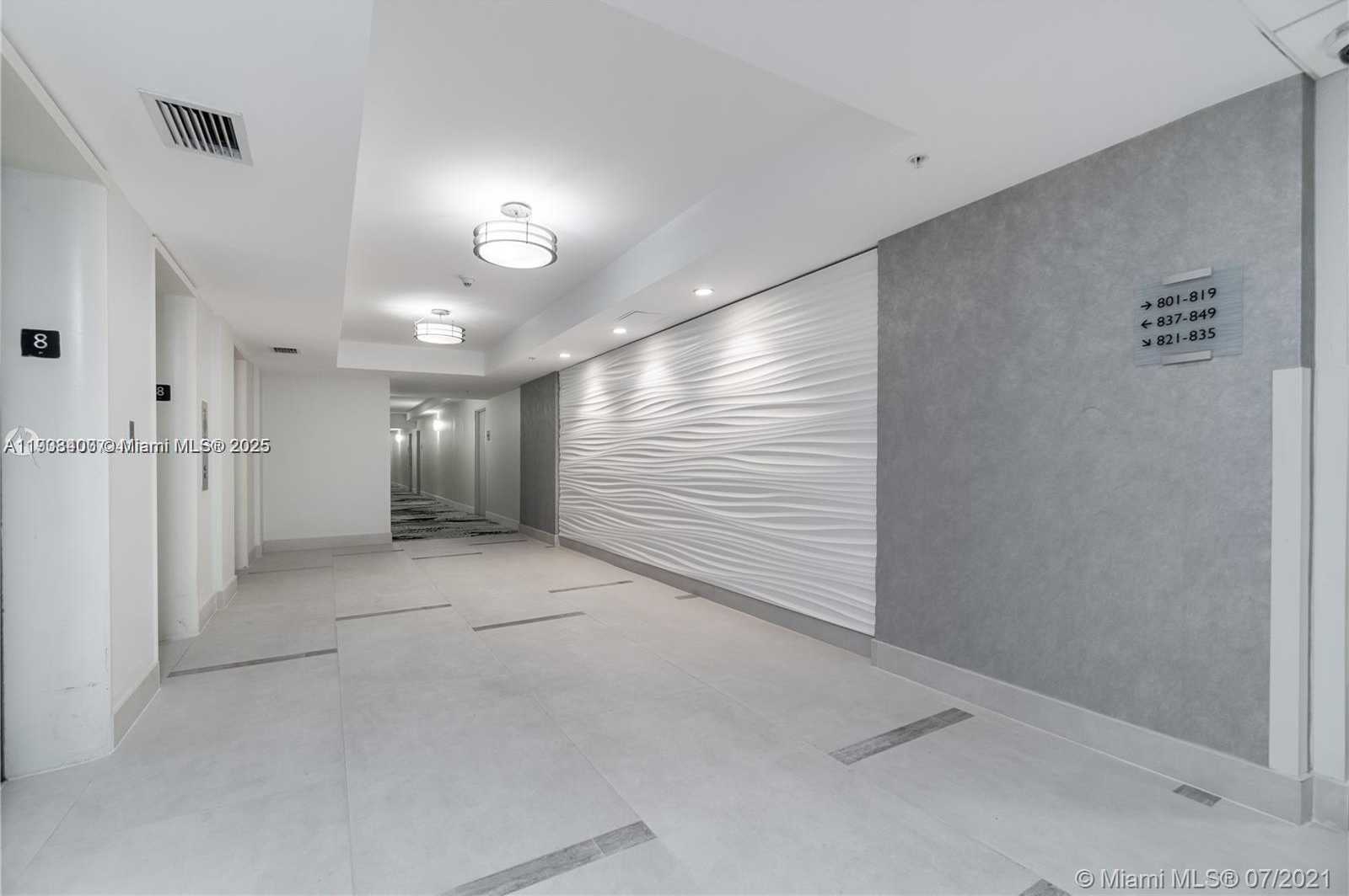 Imagen de Pequeño Objeto