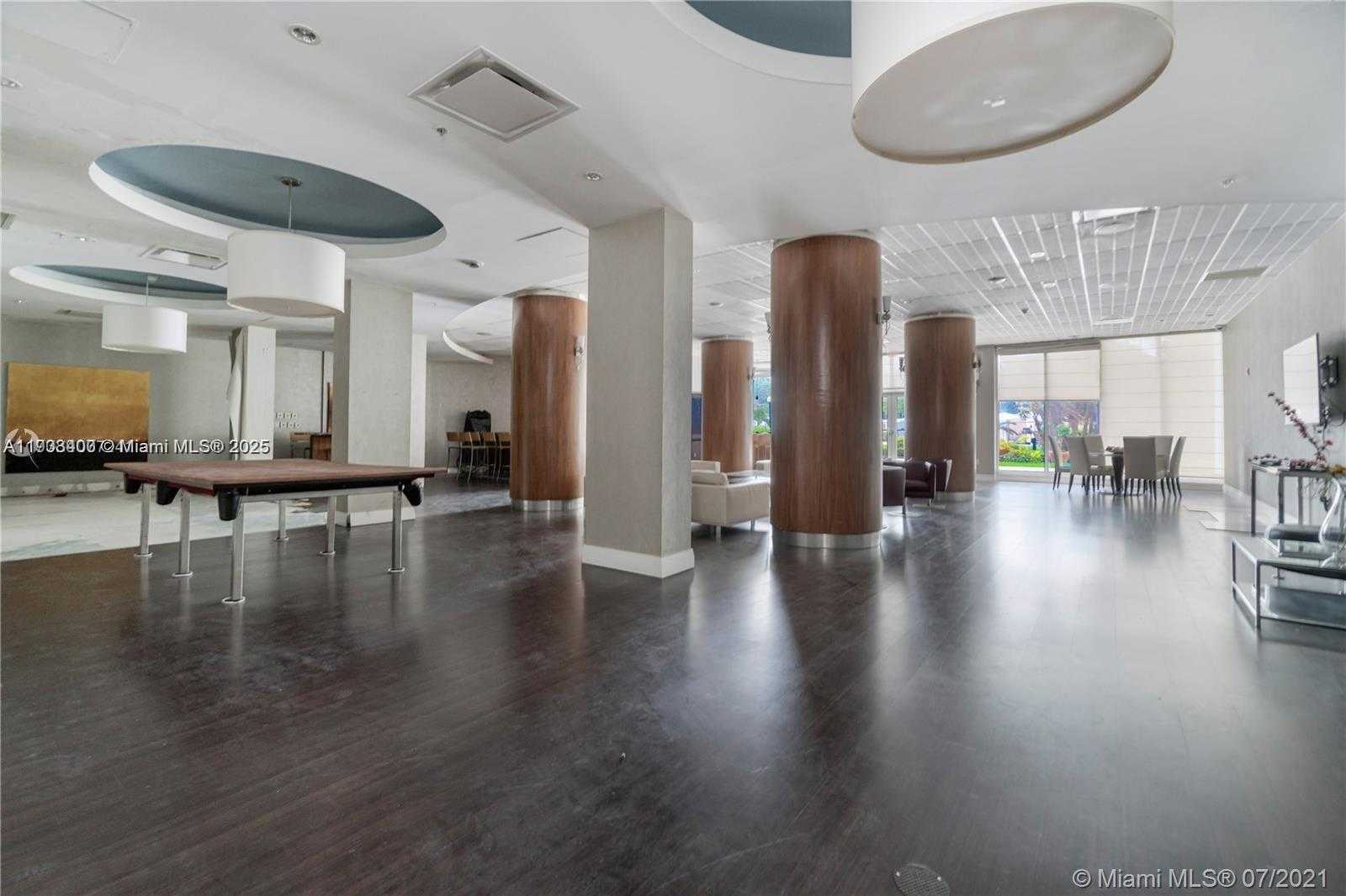 Imagen de Pequeño Objeto