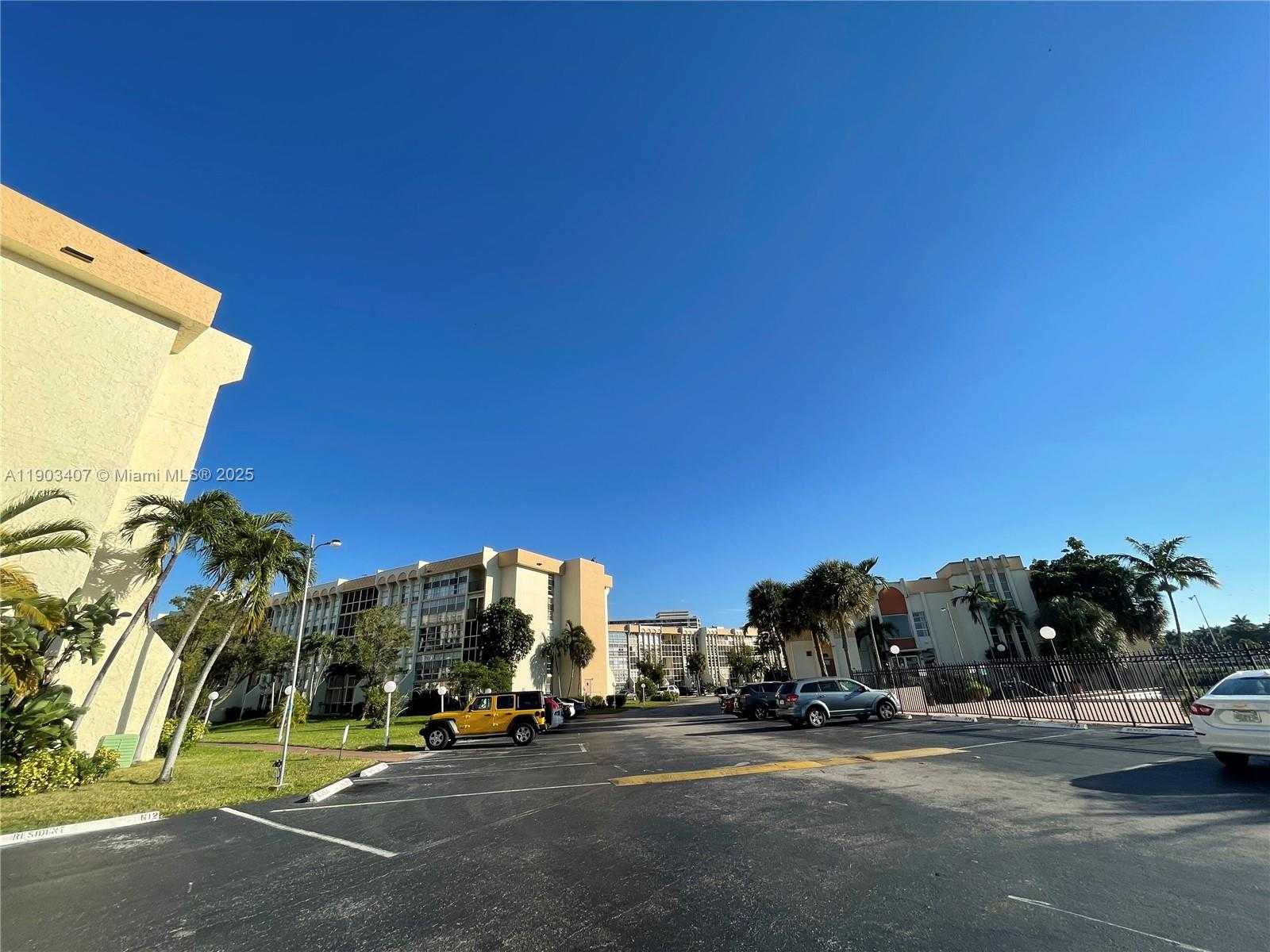 Small Image of 701 THREE ISLANDS BLVD #511, Hallandale Beach Number 37