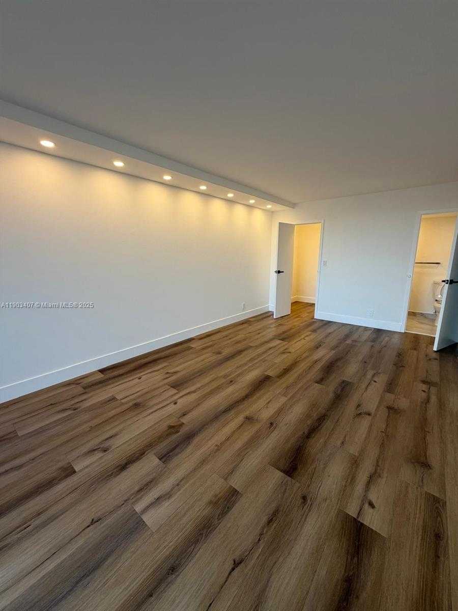 Small Image of 701 THREE ISLANDS BLVD #511, Hallandale Beach Number 9