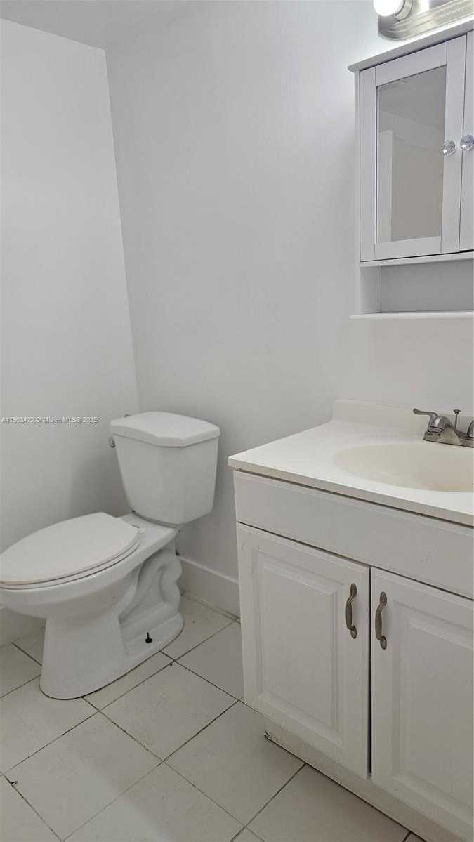 Small Image of 10229 NORTH WEST 9TH STREET CIR #202, Miami Number 14