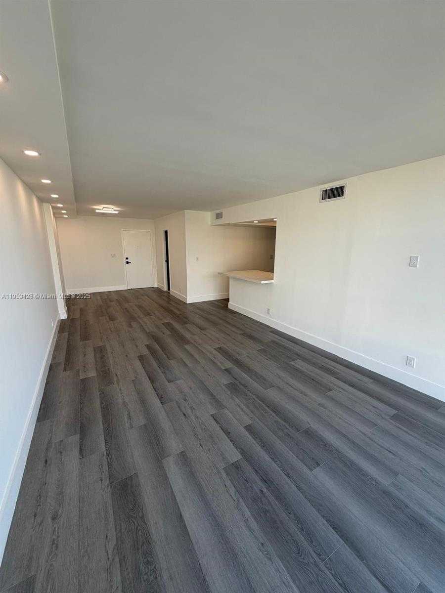 Small Image of 801 THREE ISLANDS BLVD #501, Hallandale Beach Number 9