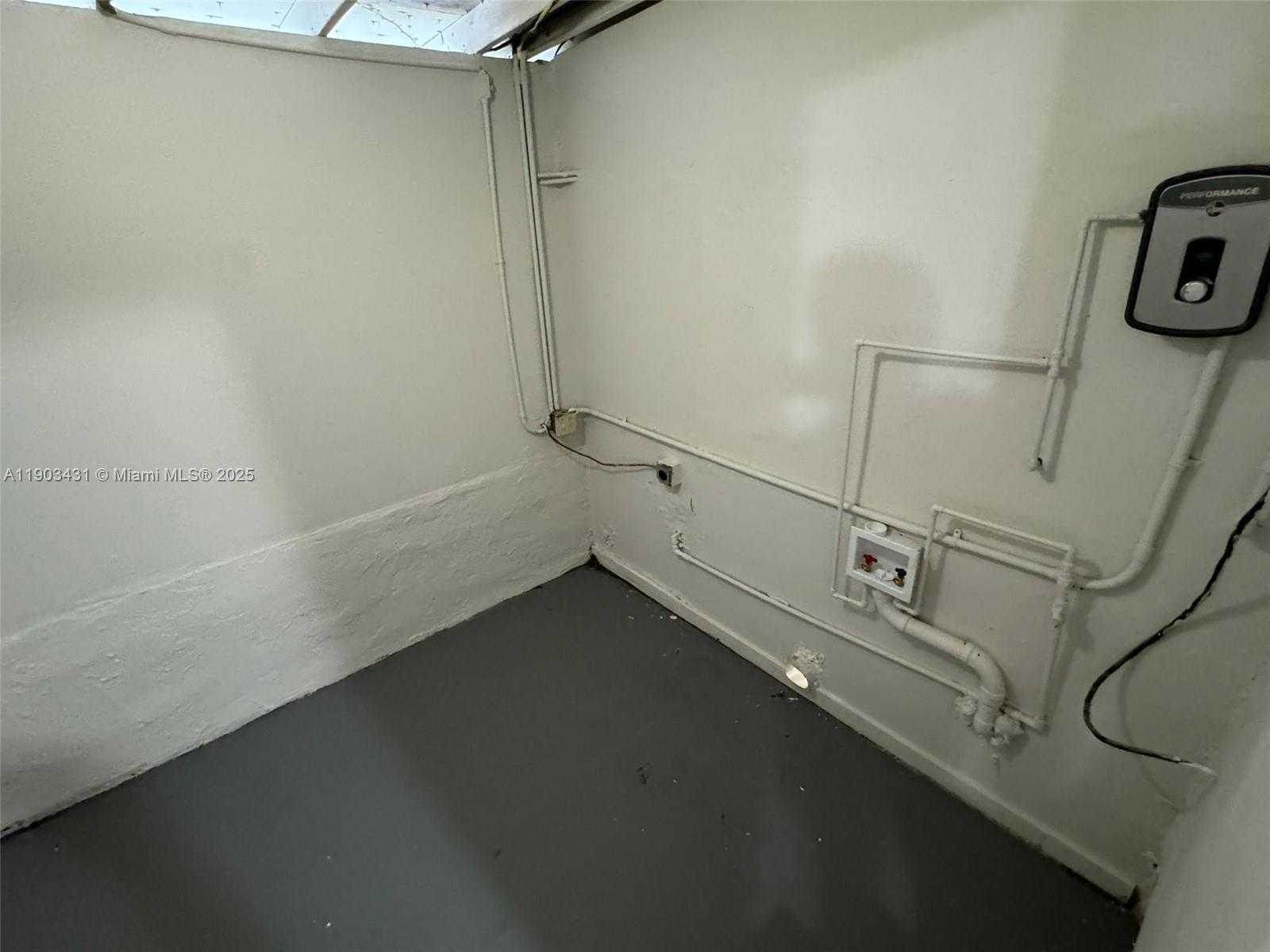 Small Image of 5815 NORTH WEST 18TH AVE #Front, Miami Number 11