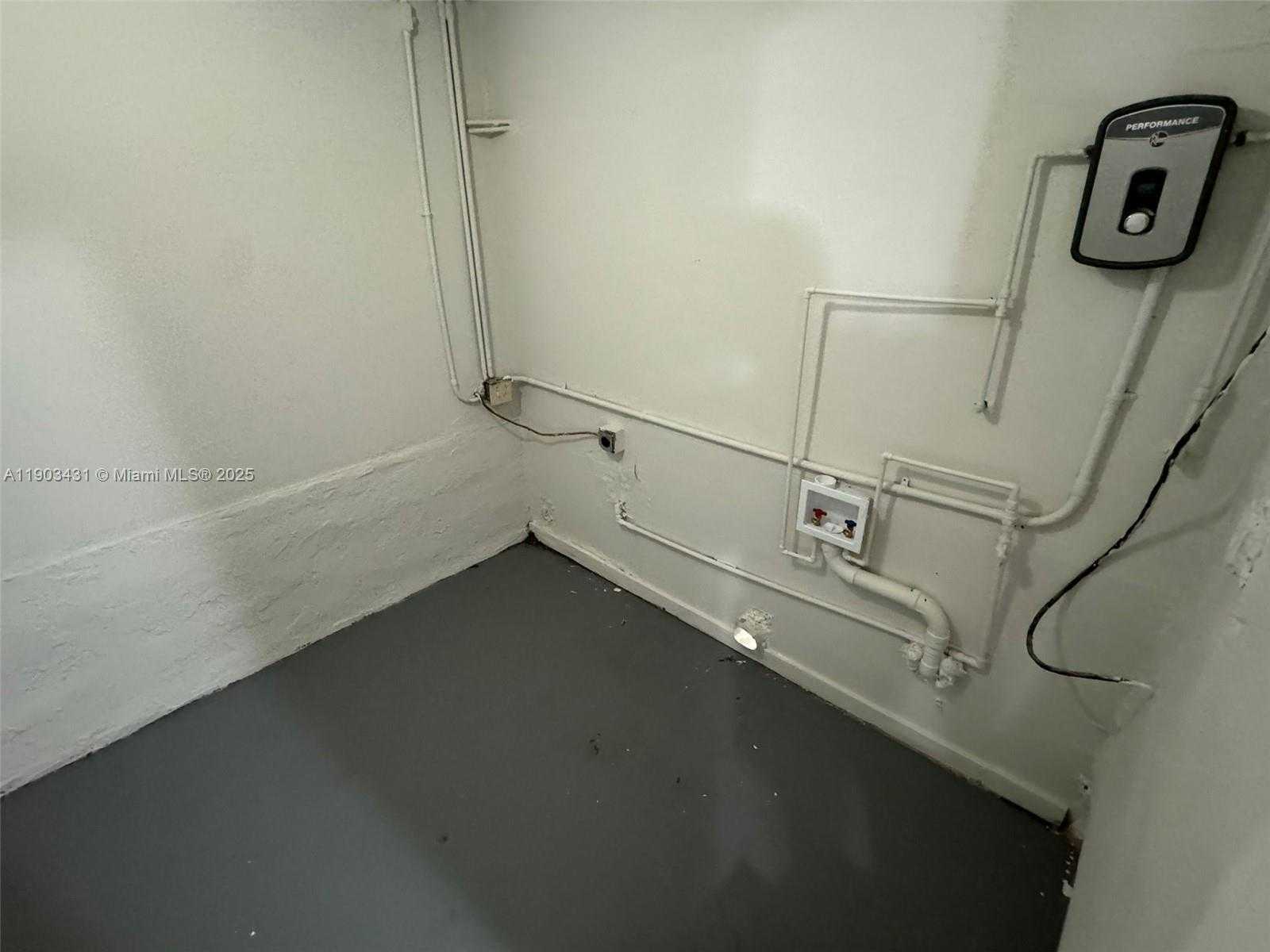 Small Image of 5815 NORTH WEST 18TH AVE #Front, Miami Number 12