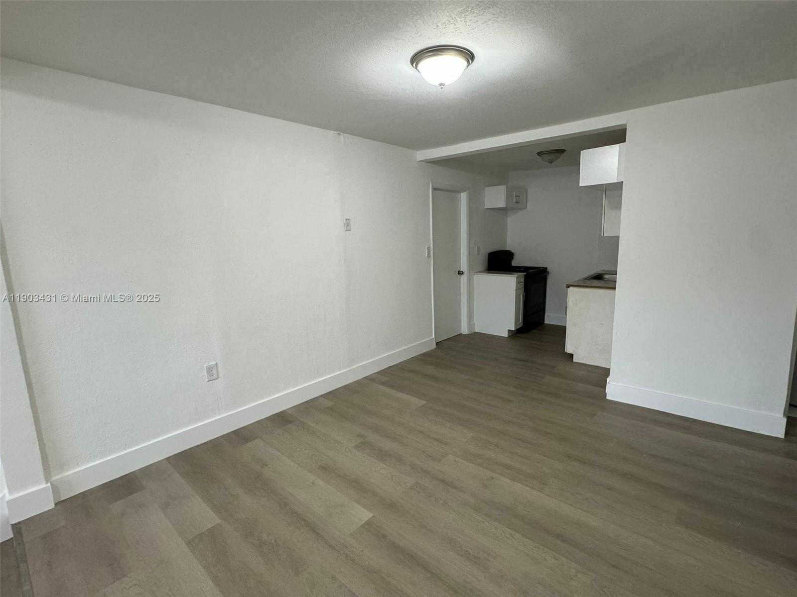 Small Image of 5815 NORTH WEST 18TH AVE #Front, Miami Number 13