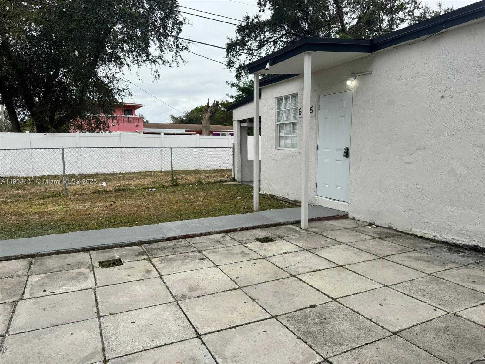 Small Image of 5815 NORTH WEST 18TH AVE #Front, Miami Number 18
