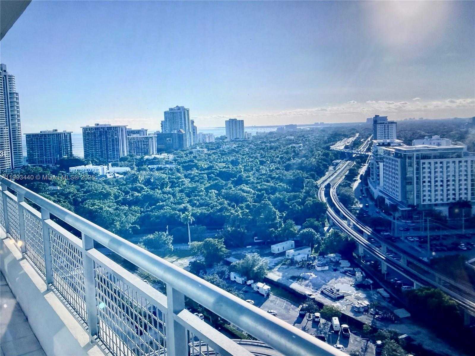 Small Image of 60 SOUTH WEST 13TH ST #1821, Miami Number 12