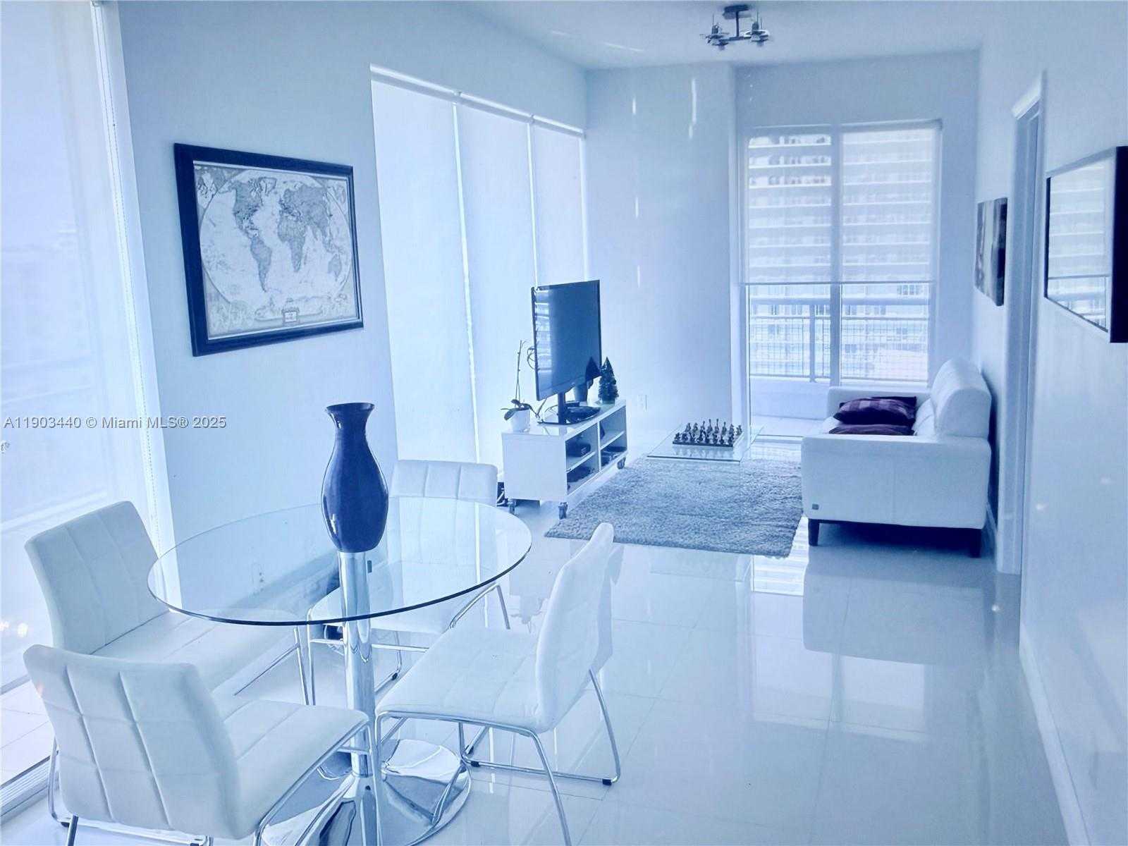 Small Image of 60 SOUTH WEST 13TH ST #1821, Miami Number 7