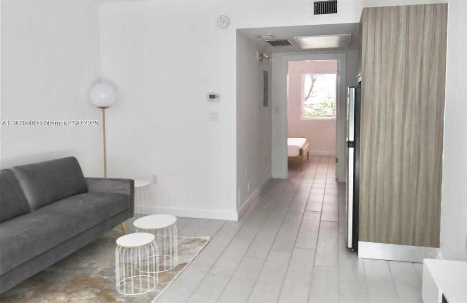 Small Image of 740 MERIDIAN AVE #17, Miami Beach Number 1