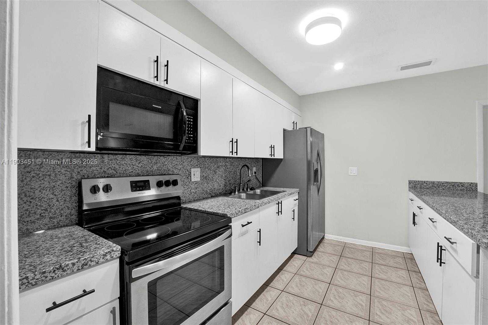 Small Image of 12193 SOUTH WEST 82ND AVE, Pinecrest Number 10