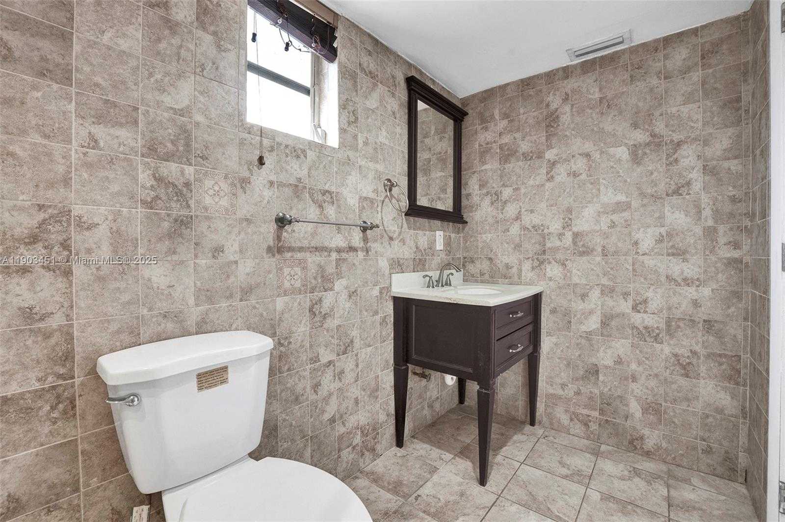 Small Image of 12193 SOUTH WEST 82ND AVE, Pinecrest Number 13