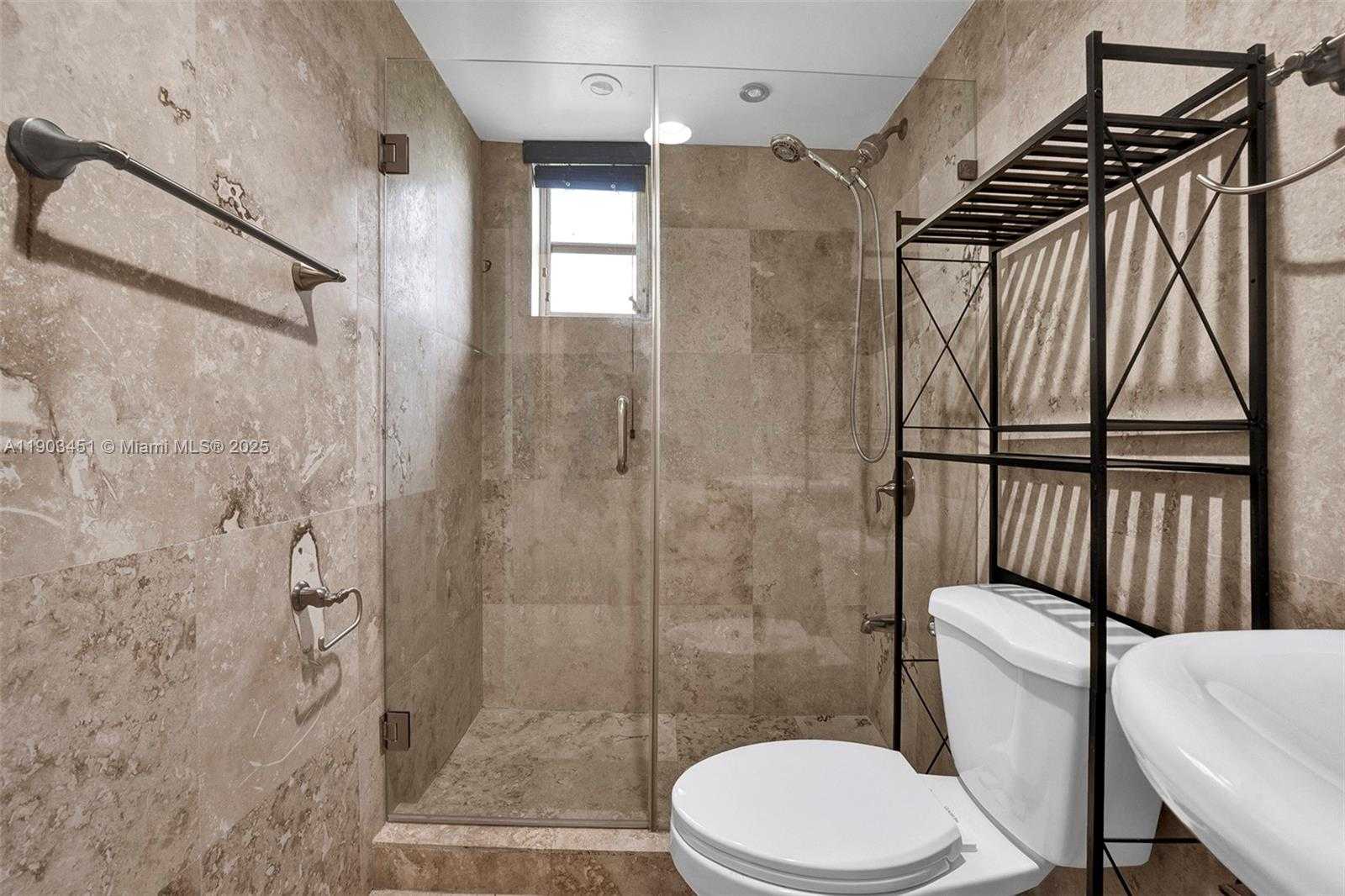 Small Image of 12193 SOUTH WEST 82ND AVE, Pinecrest Number 15