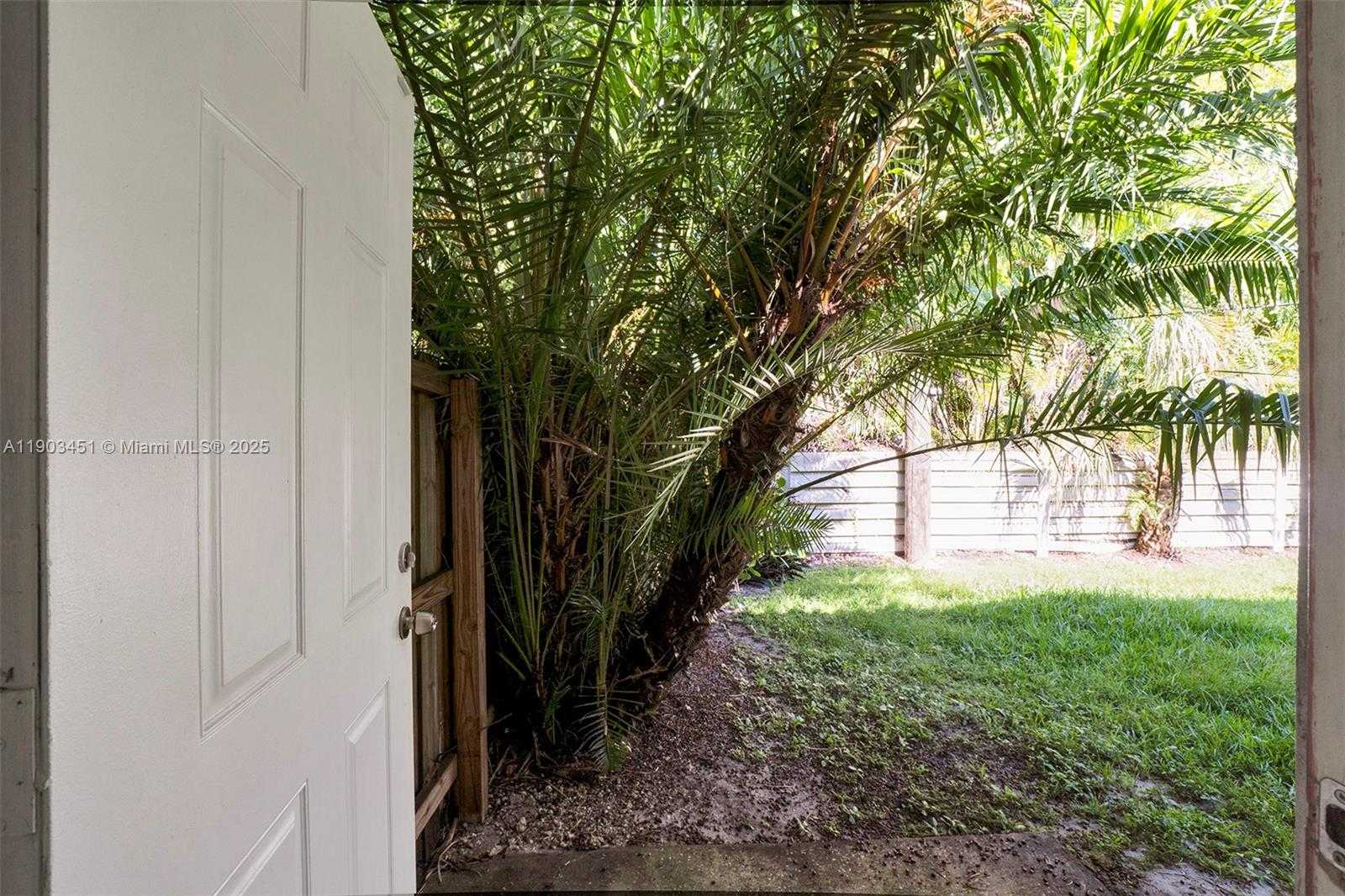 Small Image of 12193 SOUTH WEST 82ND AVE, Pinecrest Number 18