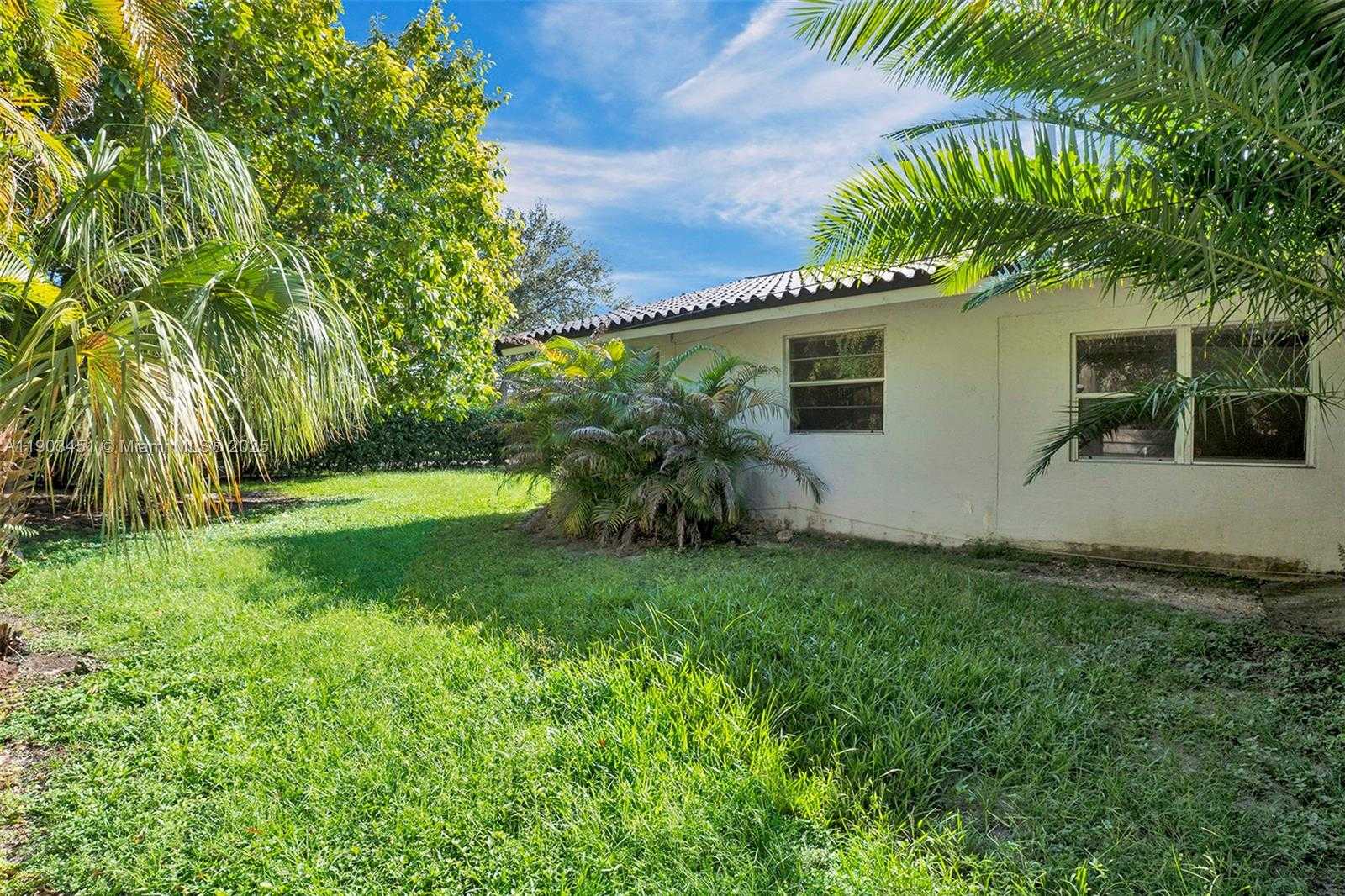 Small Image of 12193 SOUTH WEST 82ND AVE, Pinecrest Number 20