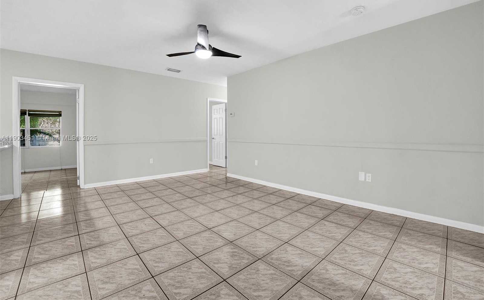 Small Image of 12193 SOUTH WEST 82ND AVE, Pinecrest Number 31