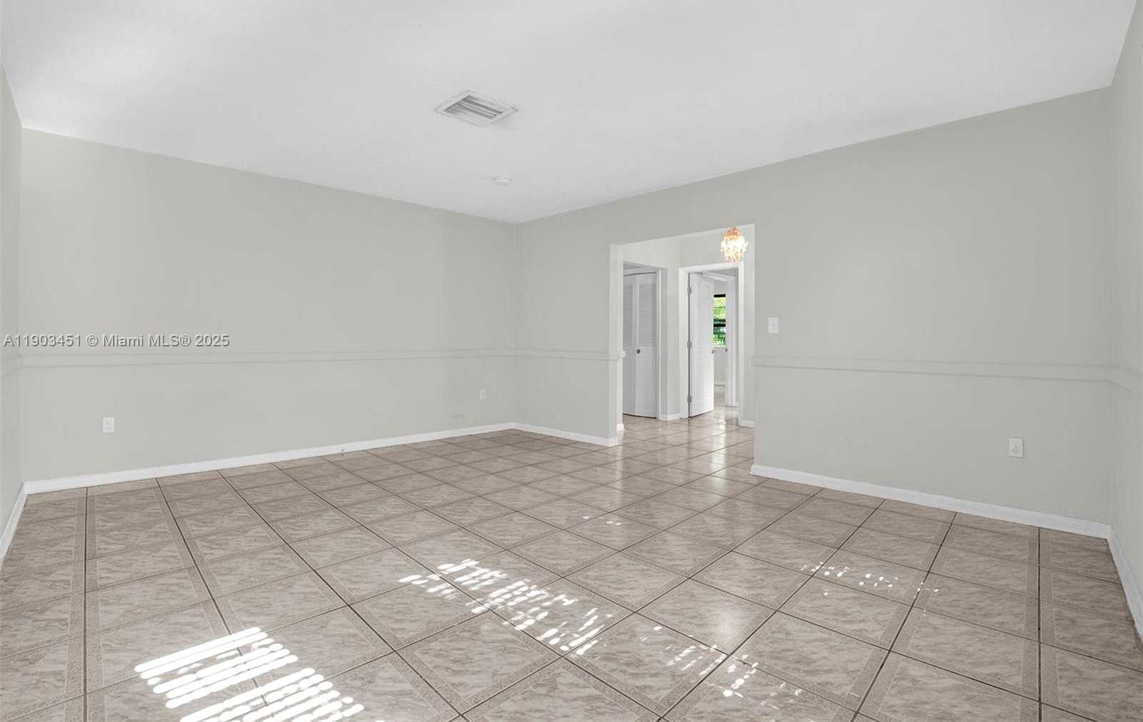 Small Image of 12193 SOUTH WEST 82ND AVE, Pinecrest Number 35