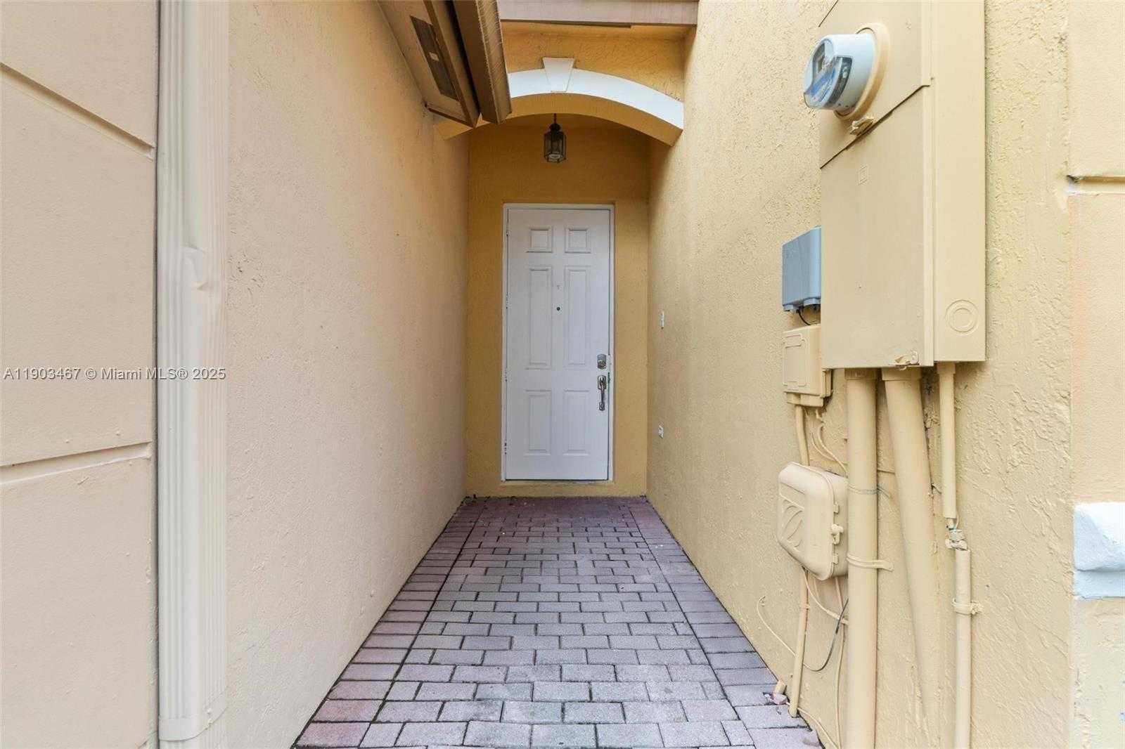 Small Image of 8394 NORTH WEST 113TH PATH, Doral Number 2