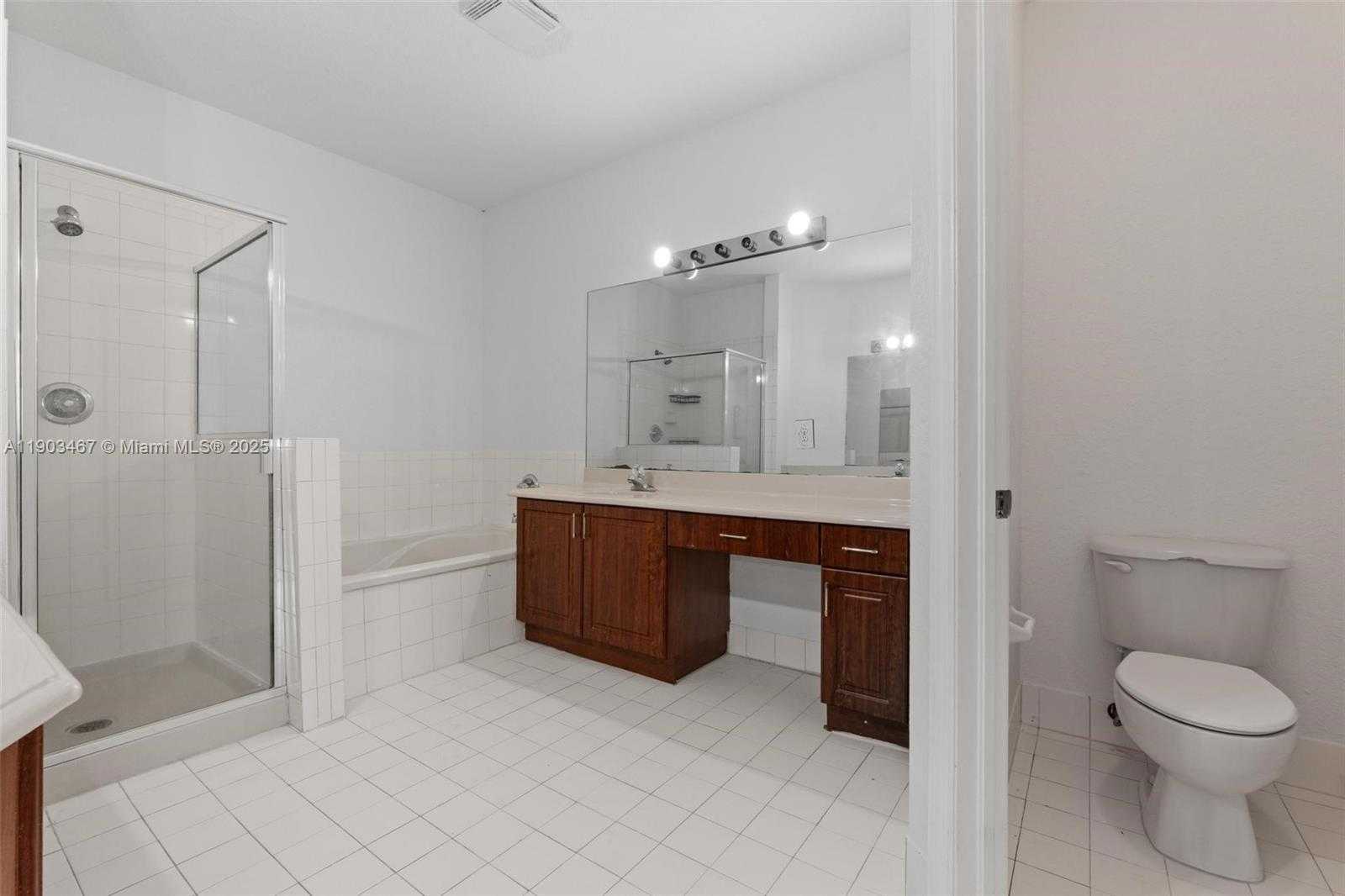 Small Image of 8394 NORTH WEST 113TH PATH, Doral Number 21