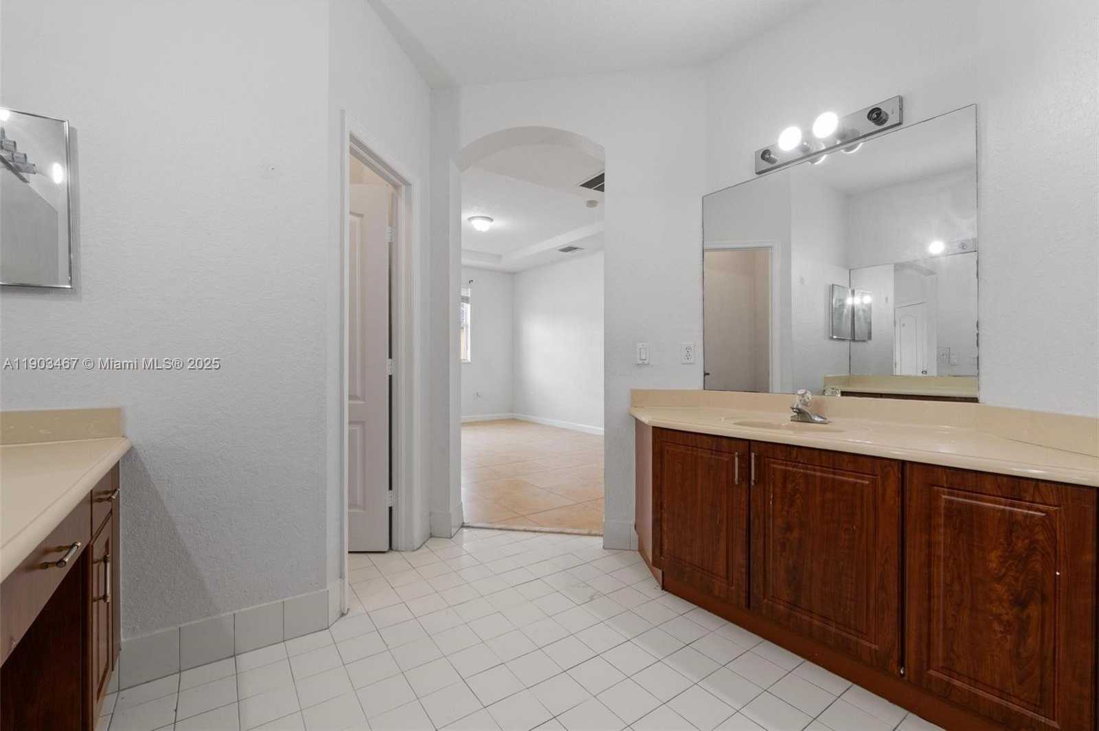 Small Image of 8394 NORTH WEST 113TH PATH, Doral Number 22