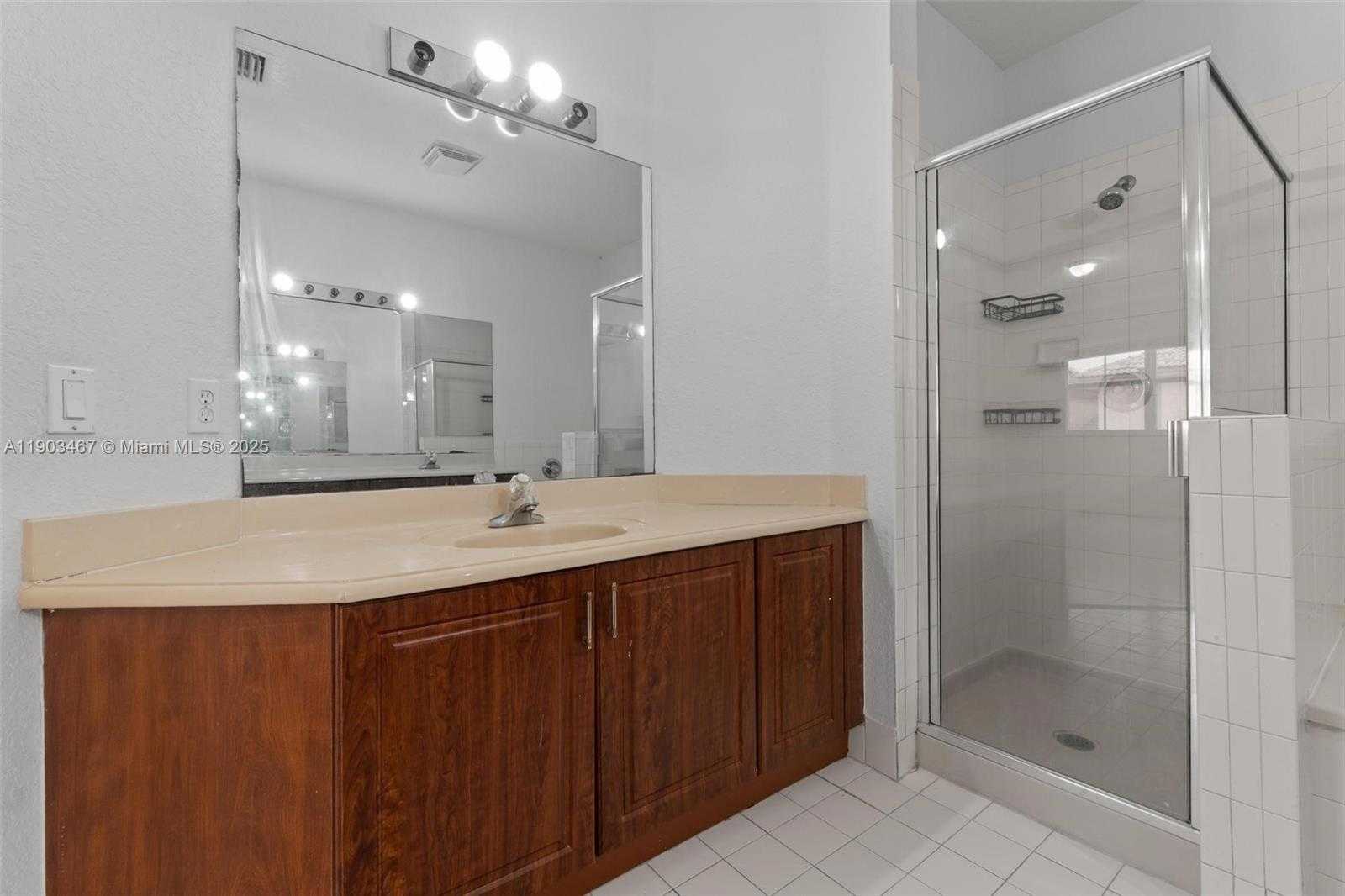 Small Image of 8394 NORTH WEST 113TH PATH, Doral Number 23