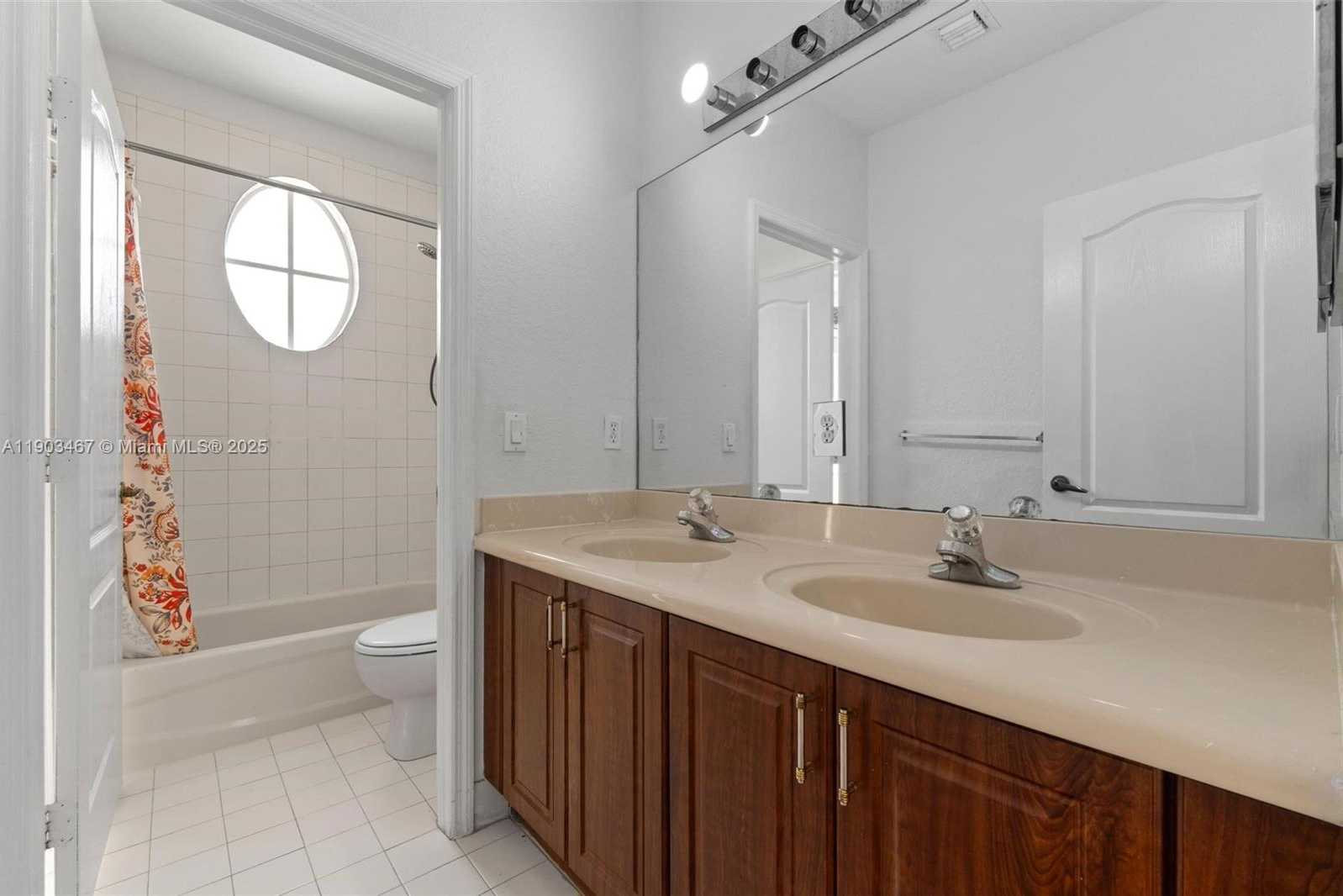 Small Image of 8394 NORTH WEST 113TH PATH, Doral Number 28