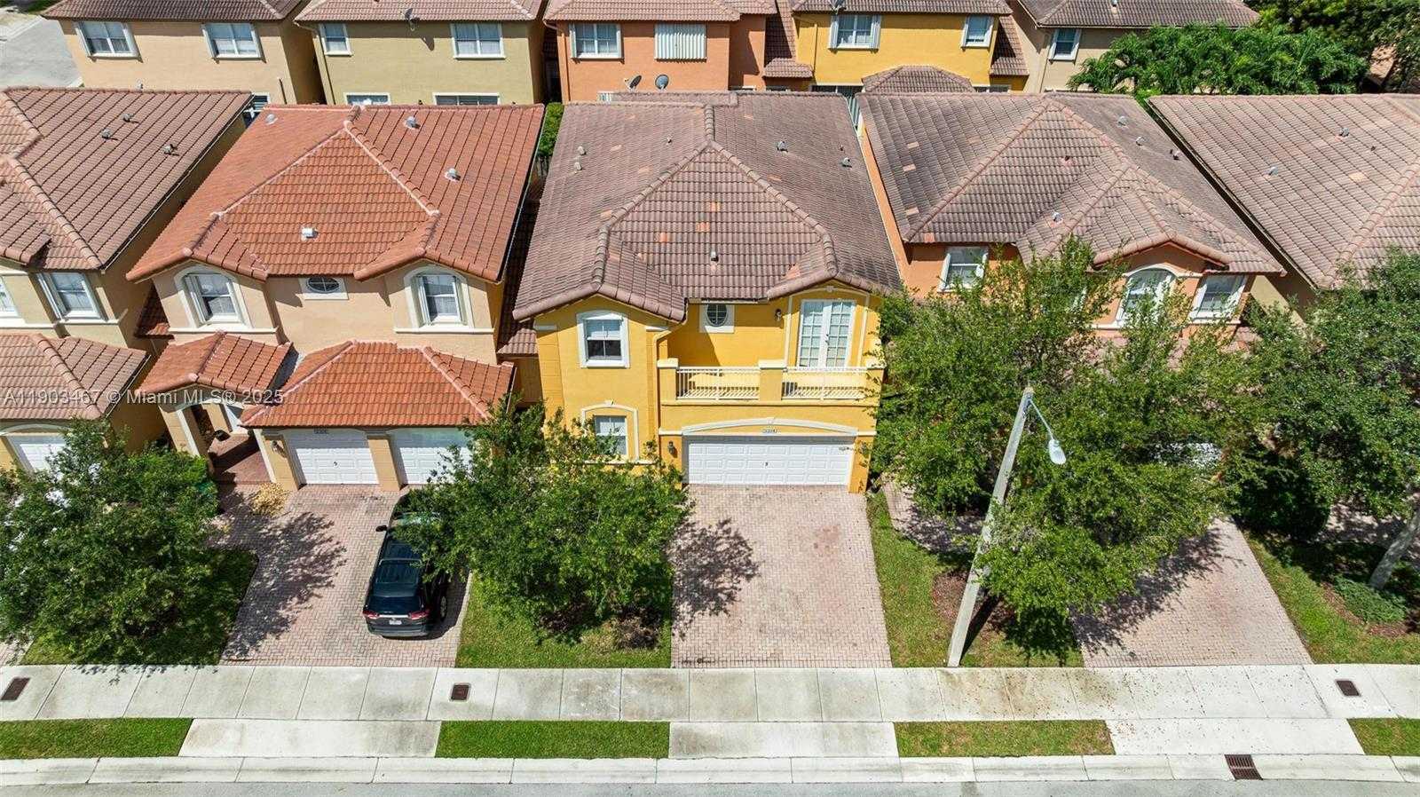 Small Image of 8394 NORTH WEST 113TH PATH, Doral Number 34