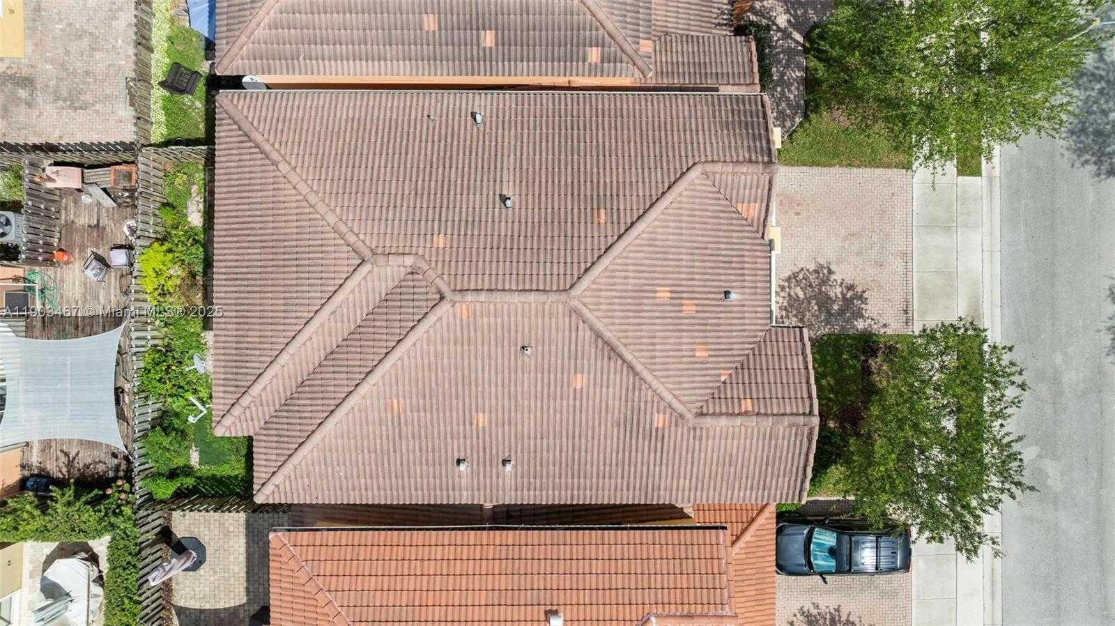 Small Image of 8394 NORTH WEST 113TH PATH, Doral Number 35