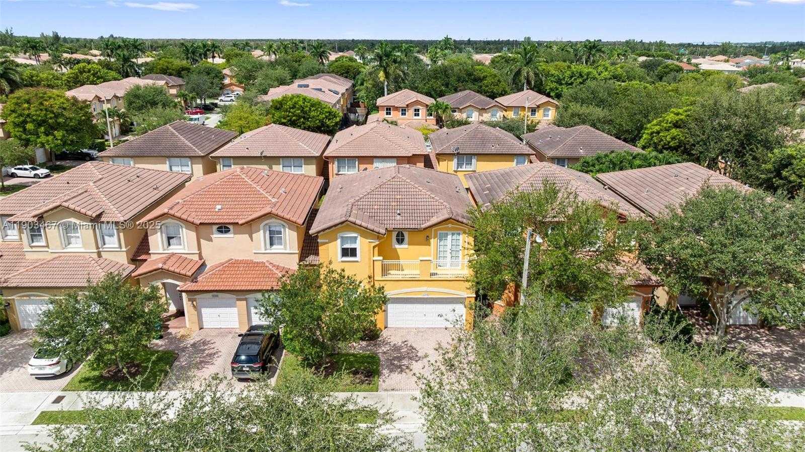 Small Image of 8394 NORTH WEST 113TH PATH, Doral Number 38