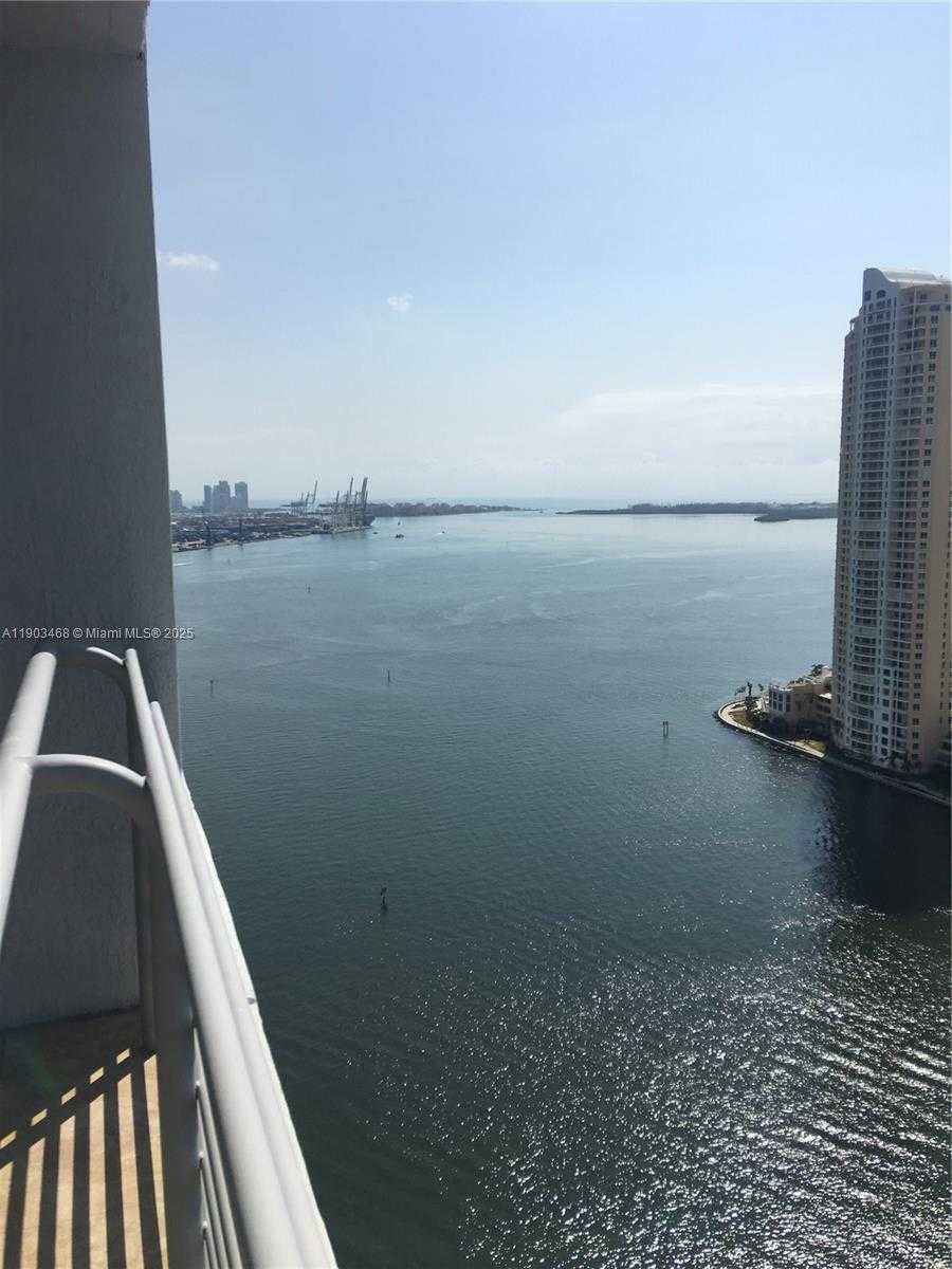 Small Image of 325 SOUTH BISCAYNE BLVD #3015, Miami Number 6