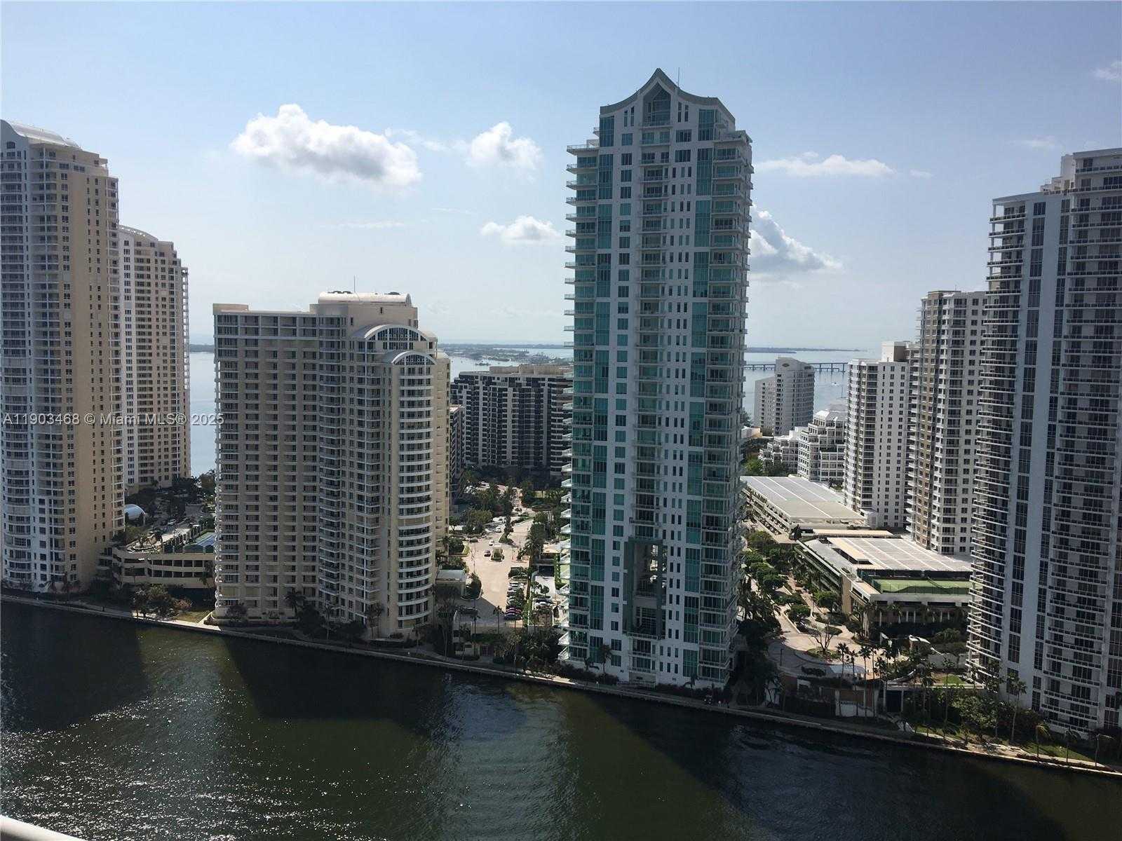 Small Image of 325 SOUTH BISCAYNE BLVD #3015, Miami Number 8