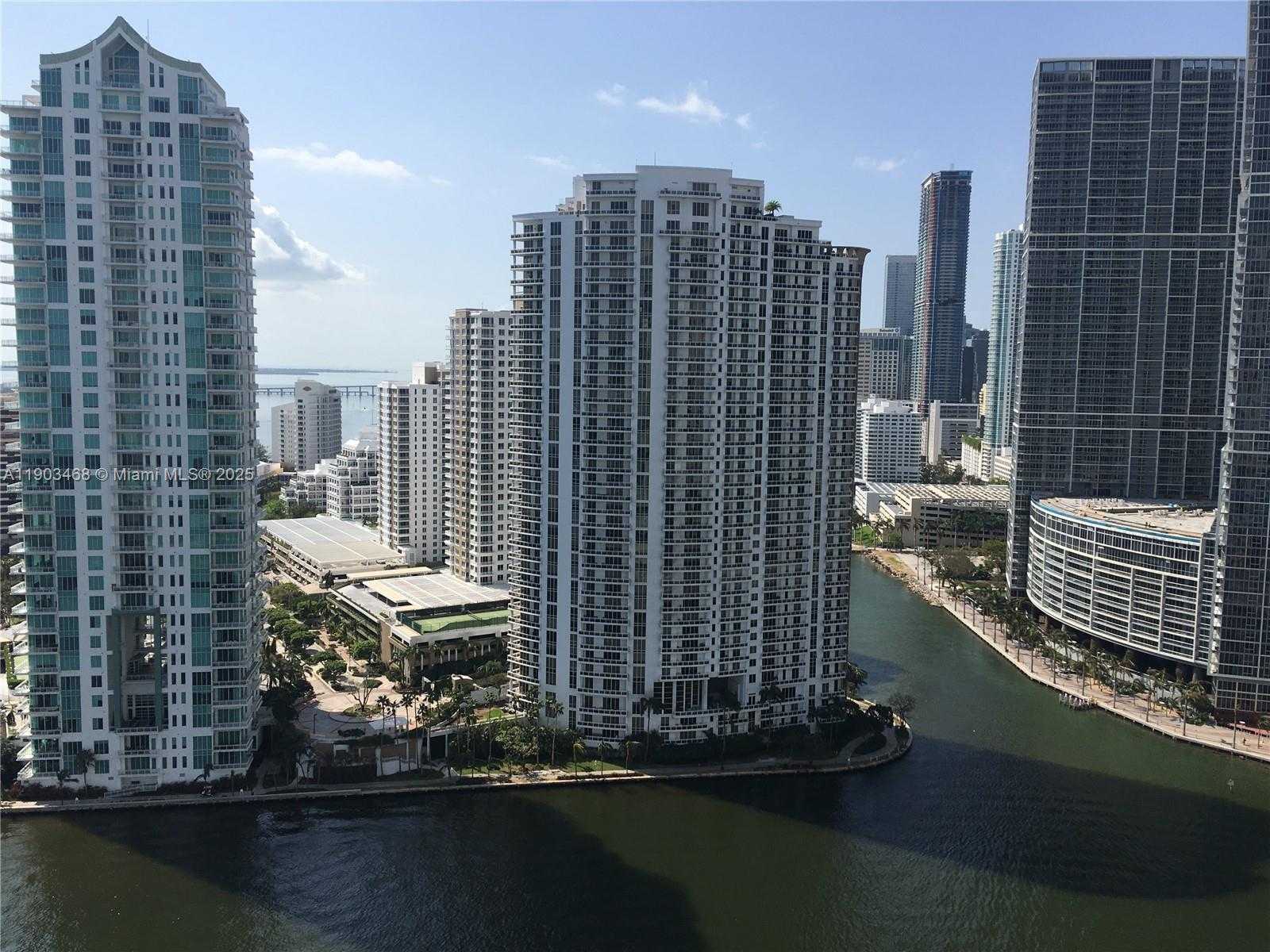 Small Image of 325 SOUTH BISCAYNE BLVD #3015, Miami Number 9