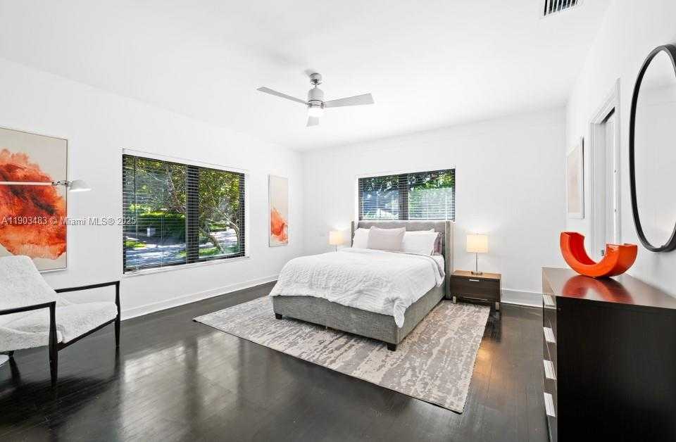 Small Image of 641 ISLAND RD, Miami Number 15