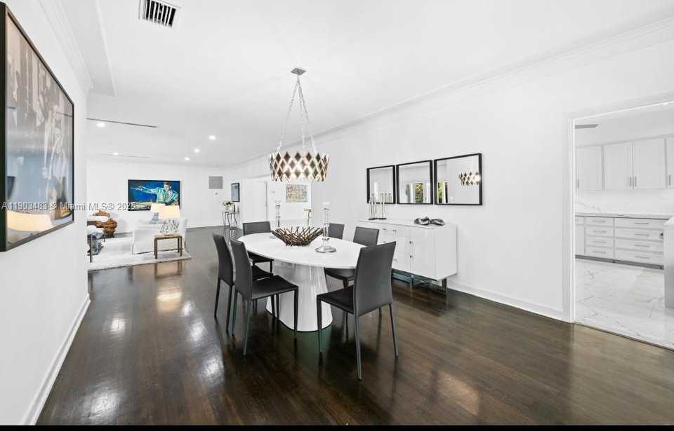 Small Image of 641 ISLAND RD, Miami Number 2