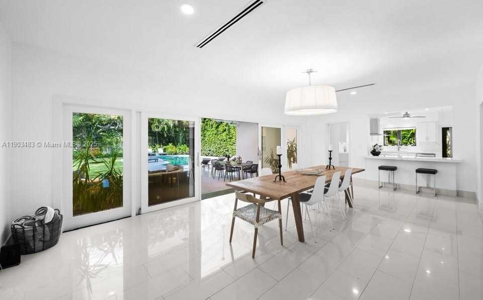 Small Image of 641 ISLAND RD, Miami Number 6