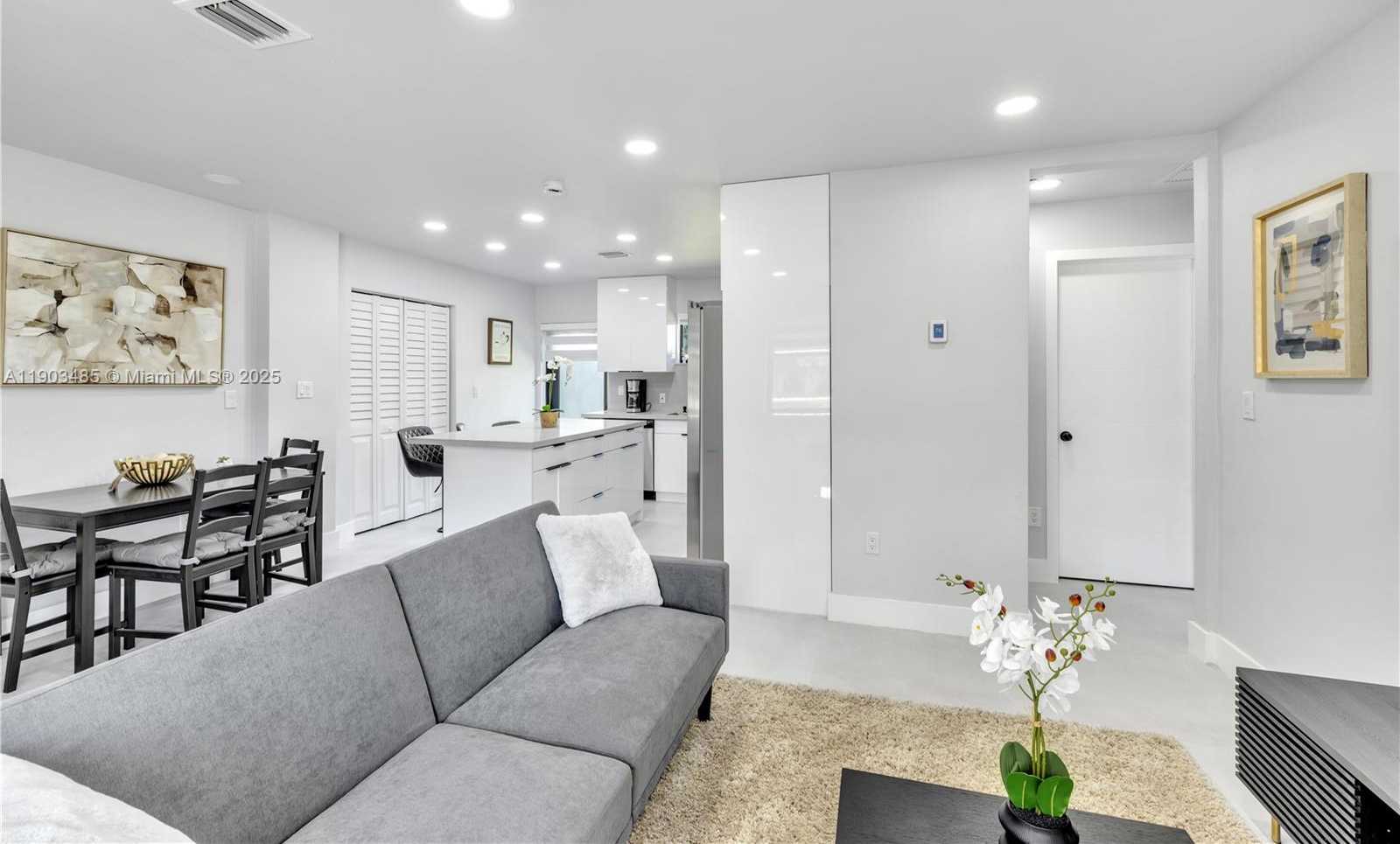 Small Image of 6021 SOUTH WEST 19TH ST, Miami Number 12