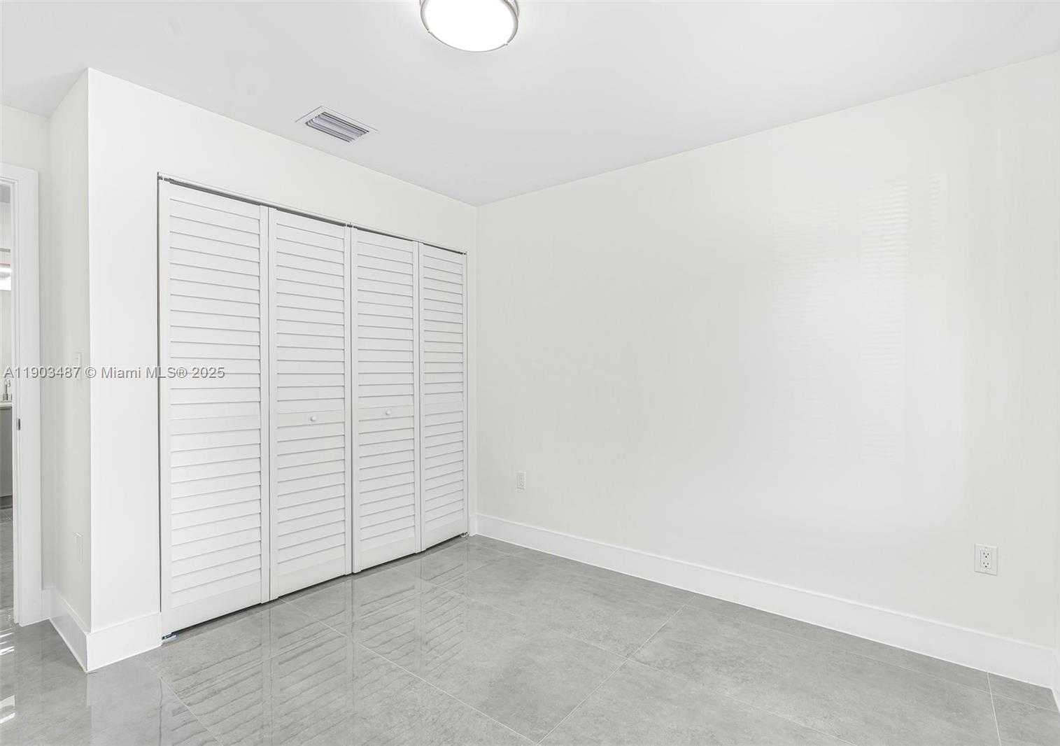 Small Image of 933 NORTH WEST 50TH ST, Miami Number 18