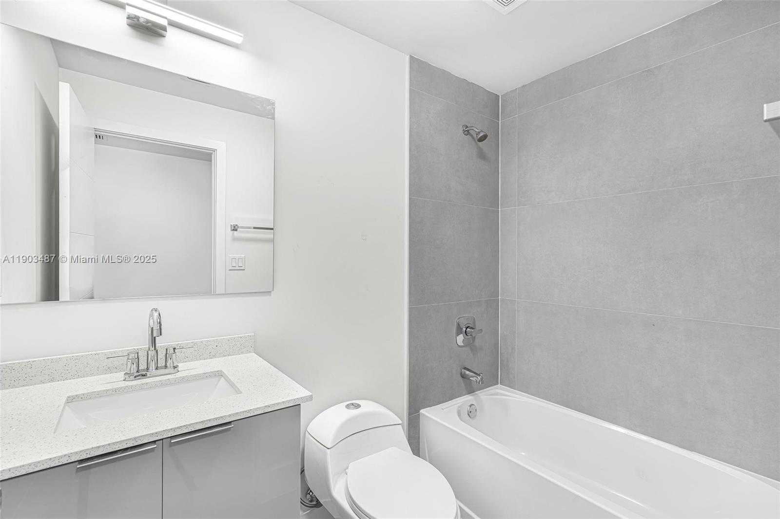 Small Image of 933 NORTH WEST 50TH ST, Miami Number 19