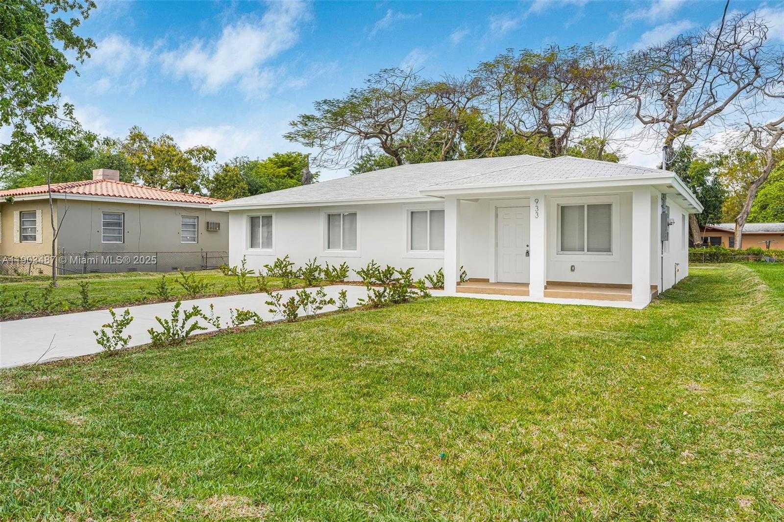 Small Image of 933 NORTH WEST 50TH ST, Miami Number 3