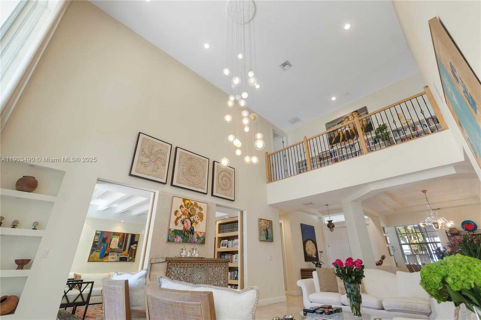 Small Image of 19542 Embassy Ct, Miami, FL 33179, USA Number 13