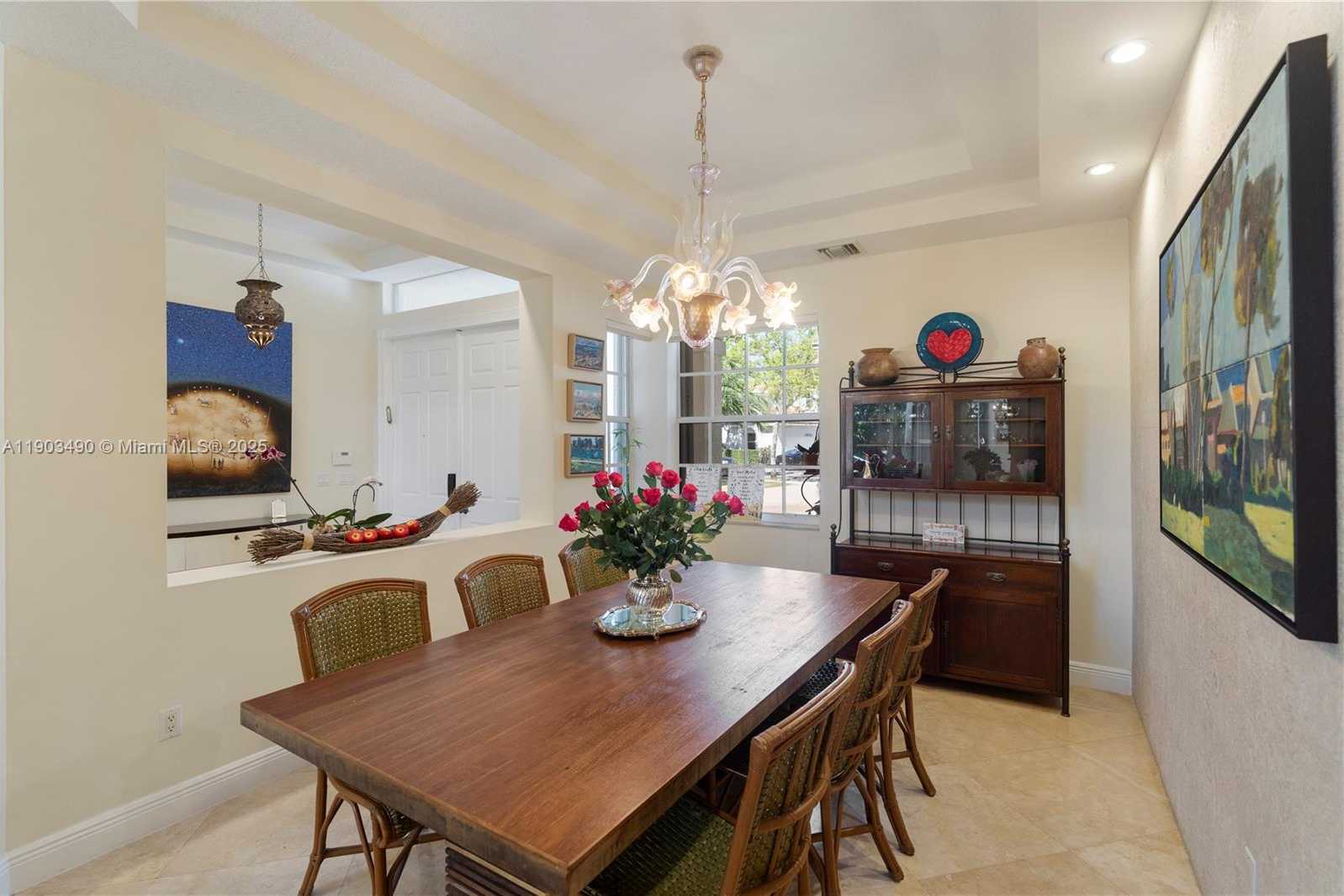 Small Image of 19542 Embassy Ct, Miami, FL 33179, USA Number 7